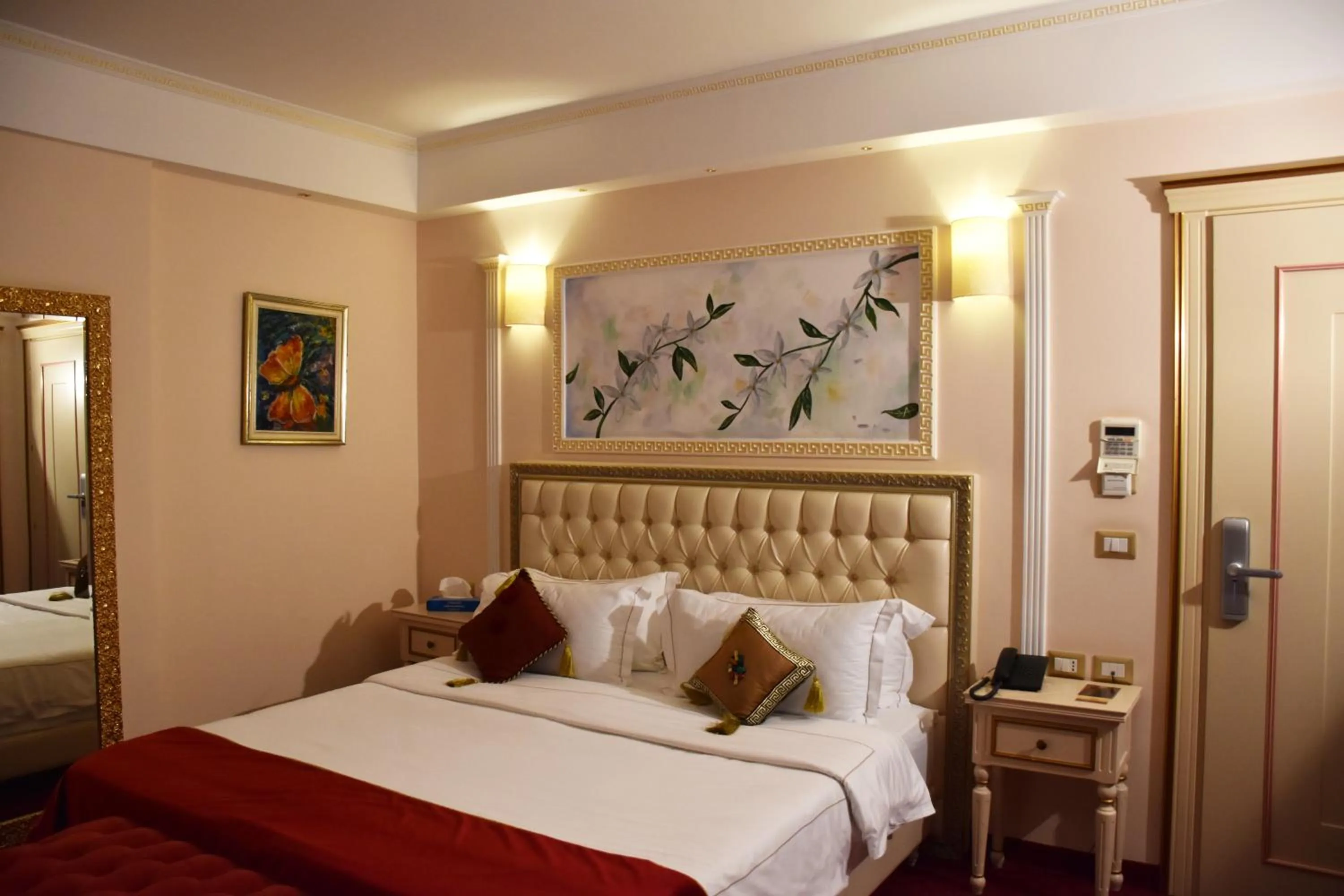 Bed in 2 KITARRAT Boutique Hotel & SPA