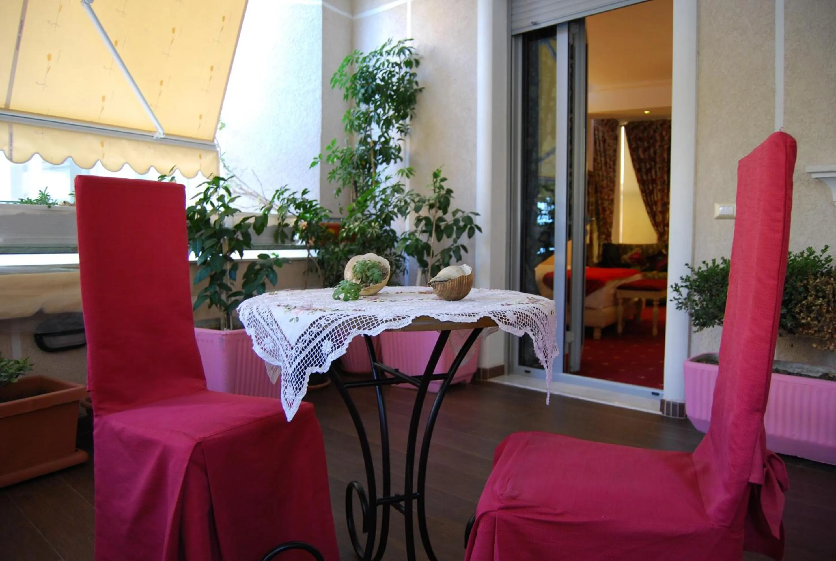 Balcony/Terrace in 2 KITARRAT Boutique Hotel & SPA