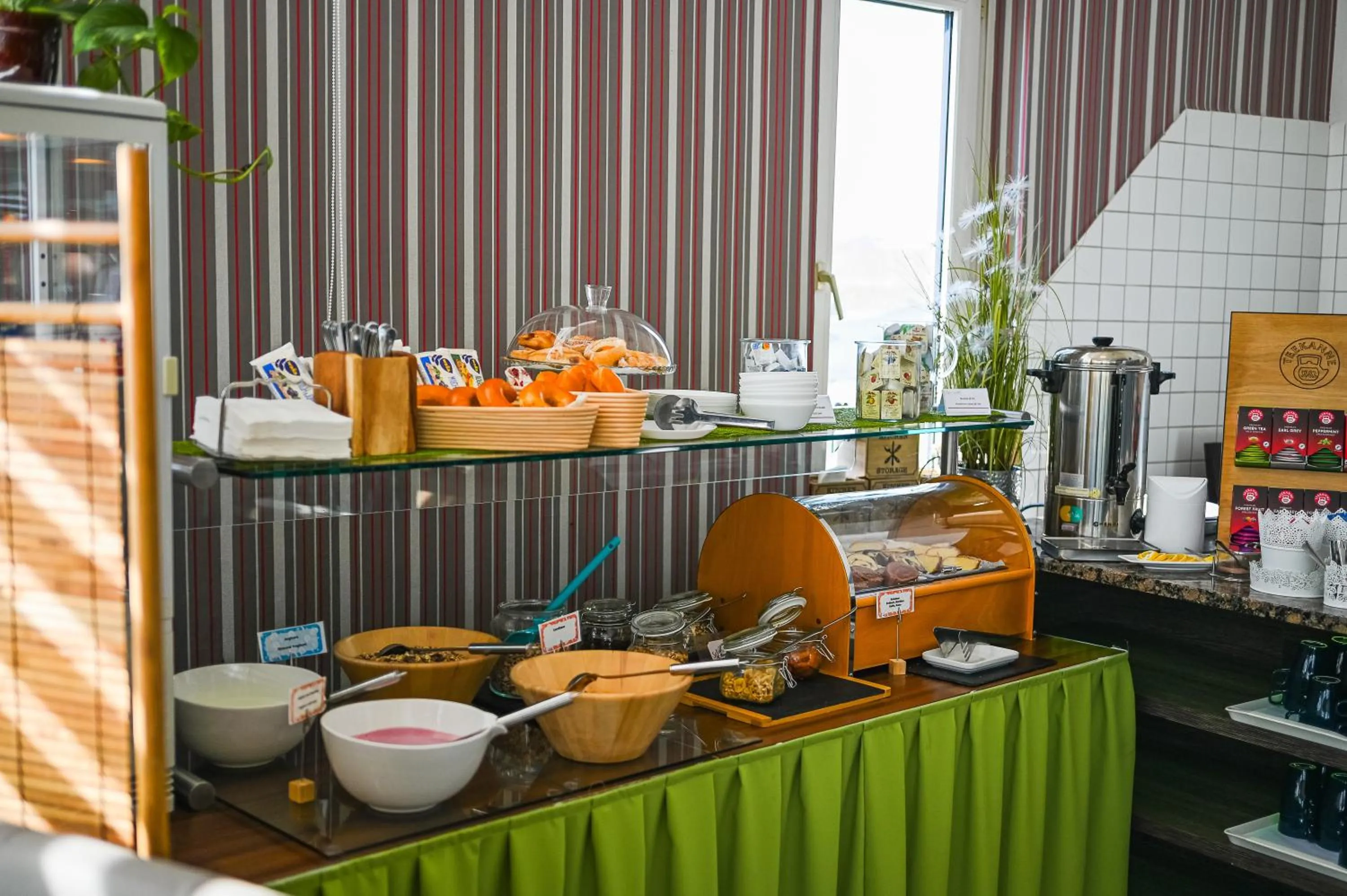 Restaurant/places to eat in LifeHotel Vienna Airport