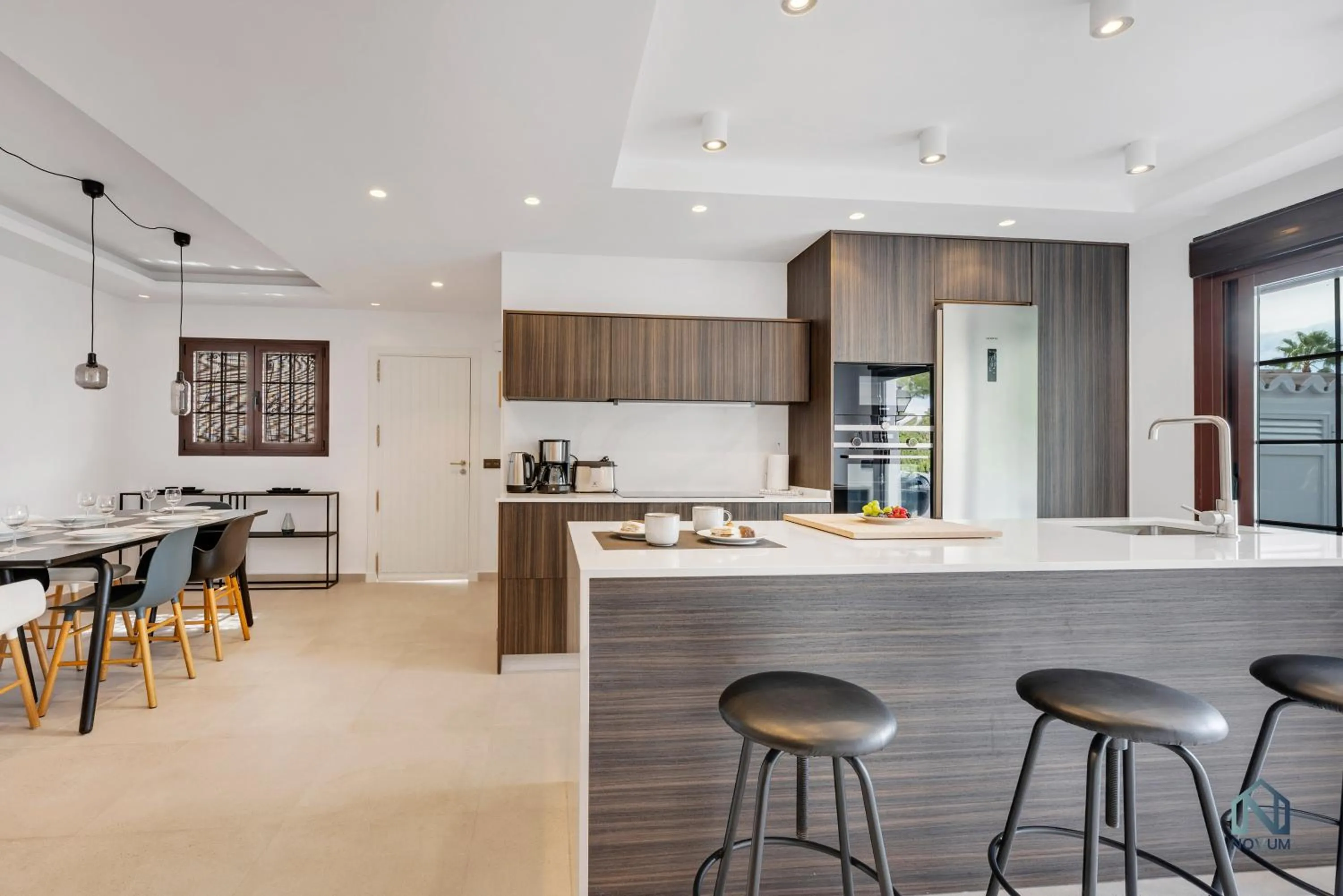 Kitchen or kitchenette in Luxury 3BED in Aldea Blanca, Pool & Puerto Banús