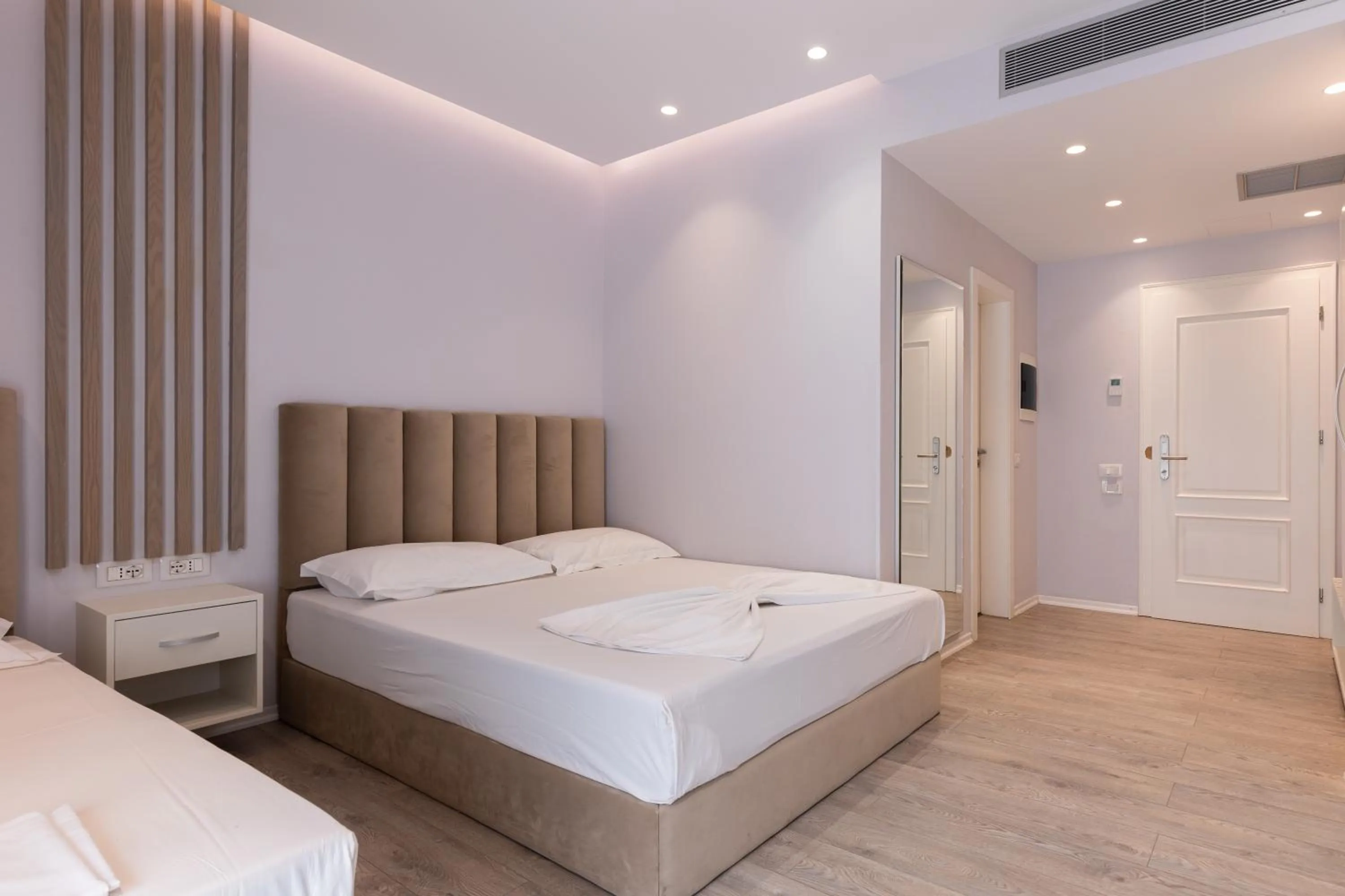 Photo of the whole room in Broadway Boutique Hotel