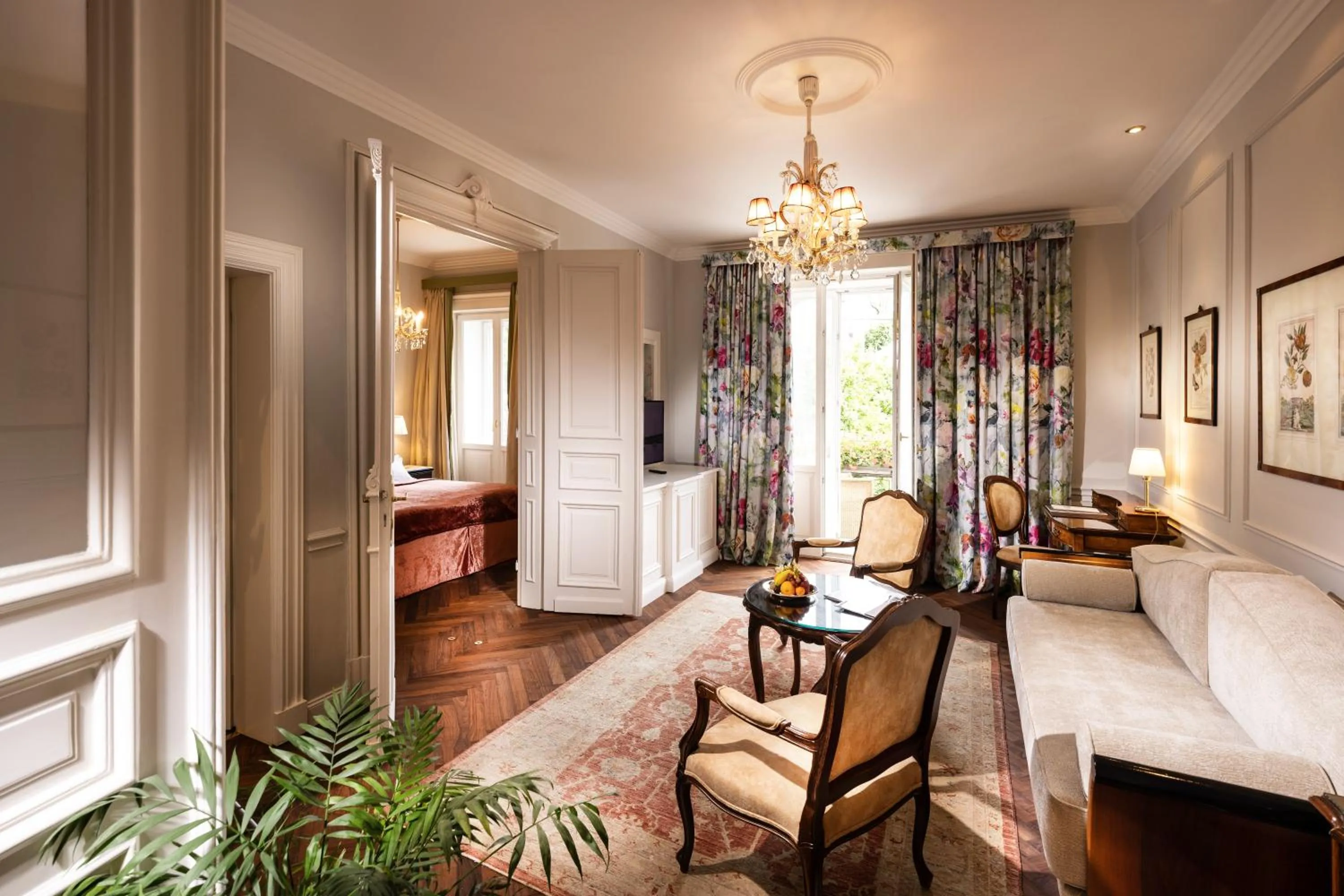 Photo of the whole room in Hotel Bristol Salzburg