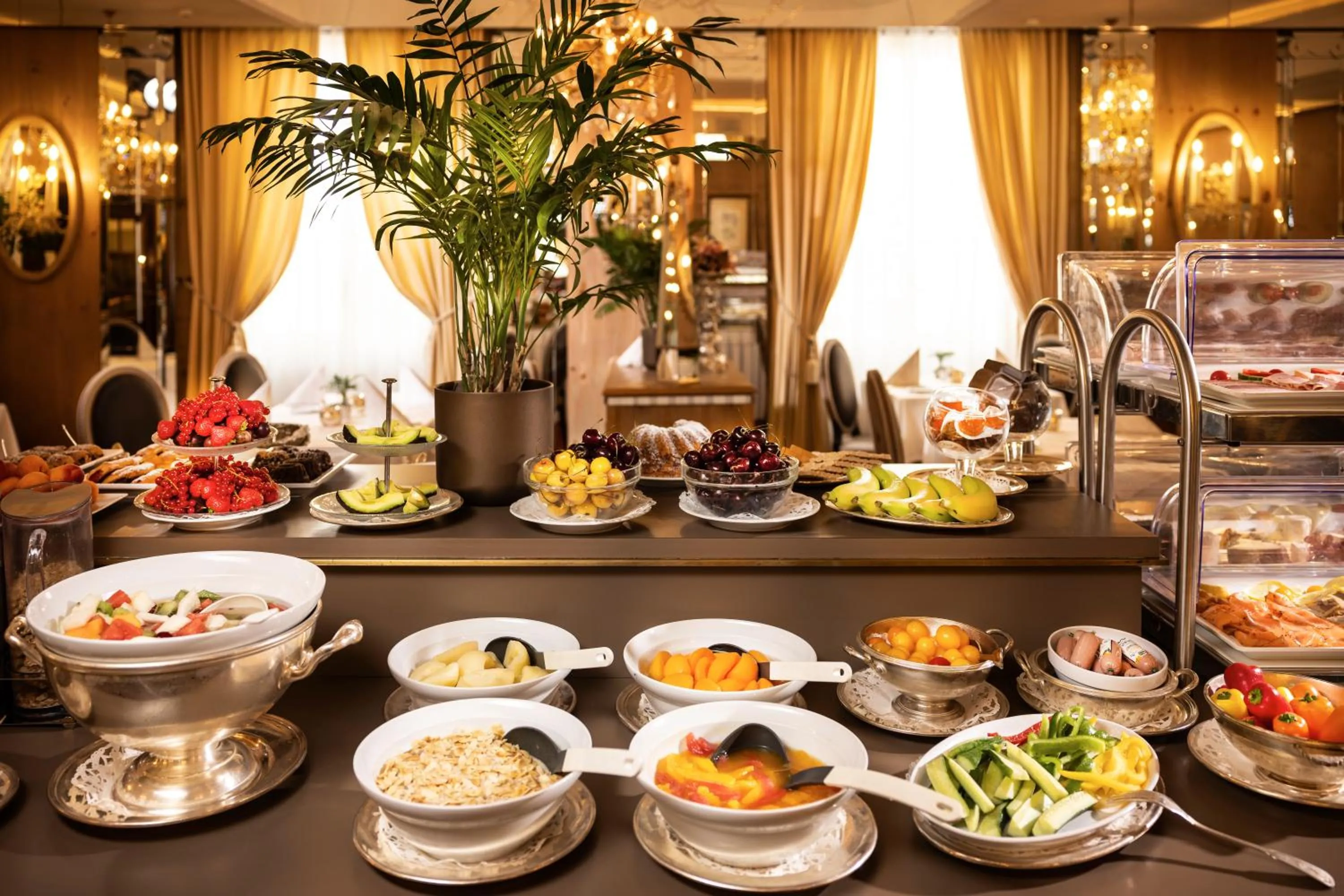 Breakfast in Hotel Bristol Salzburg