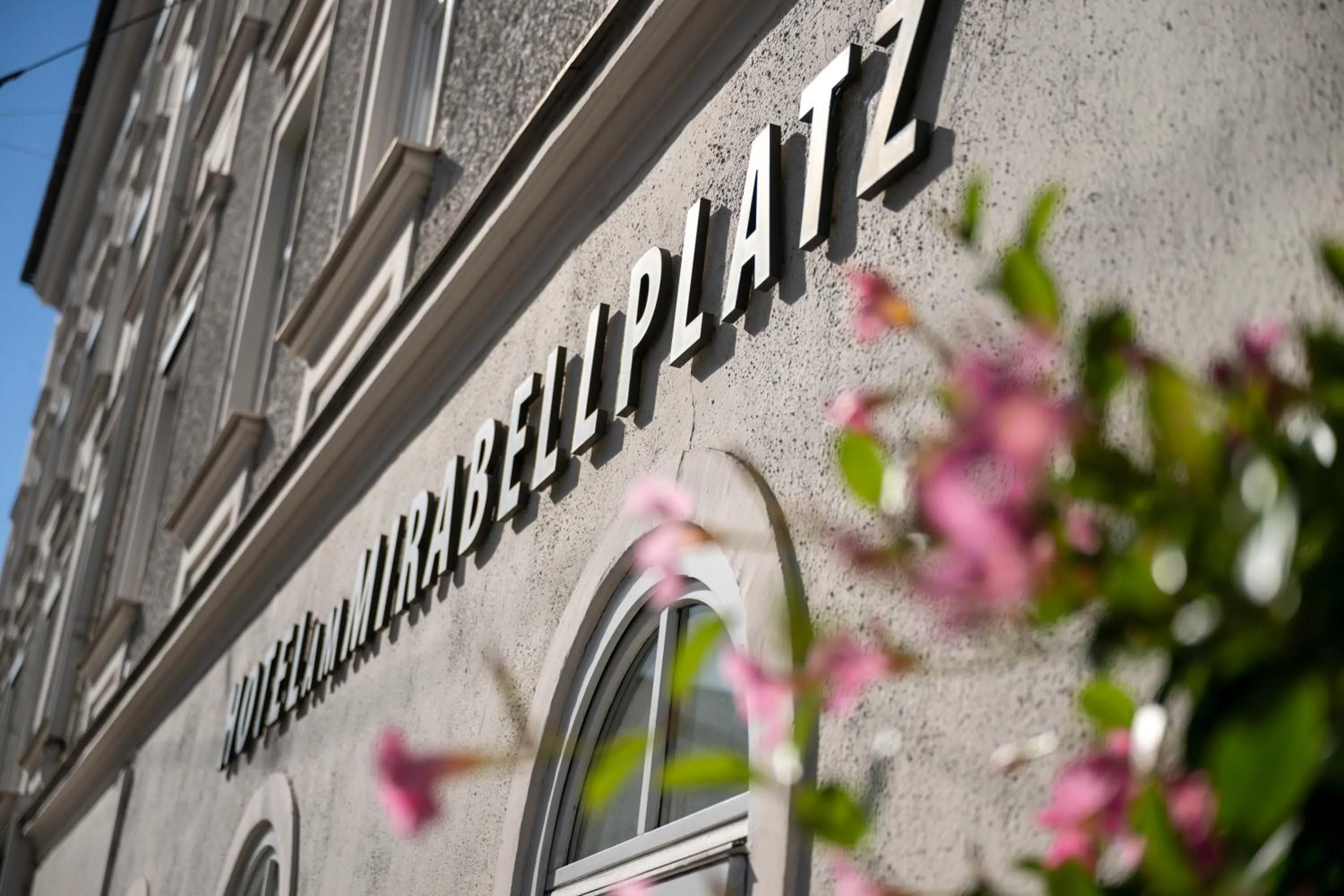 Property logo or sign in Hotel am Mirabellplatz
