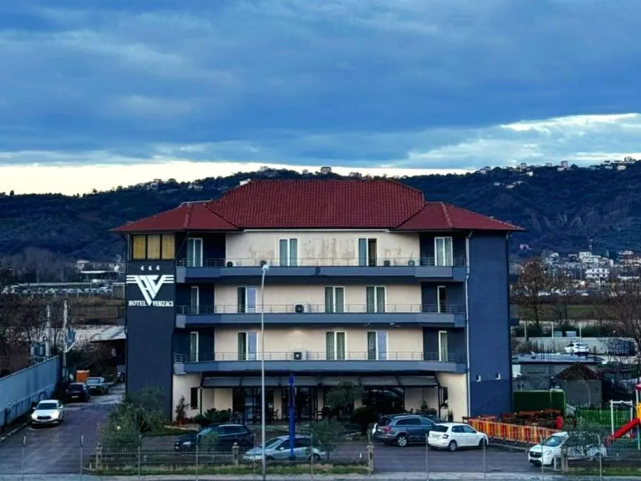 Hotel Verzaci
