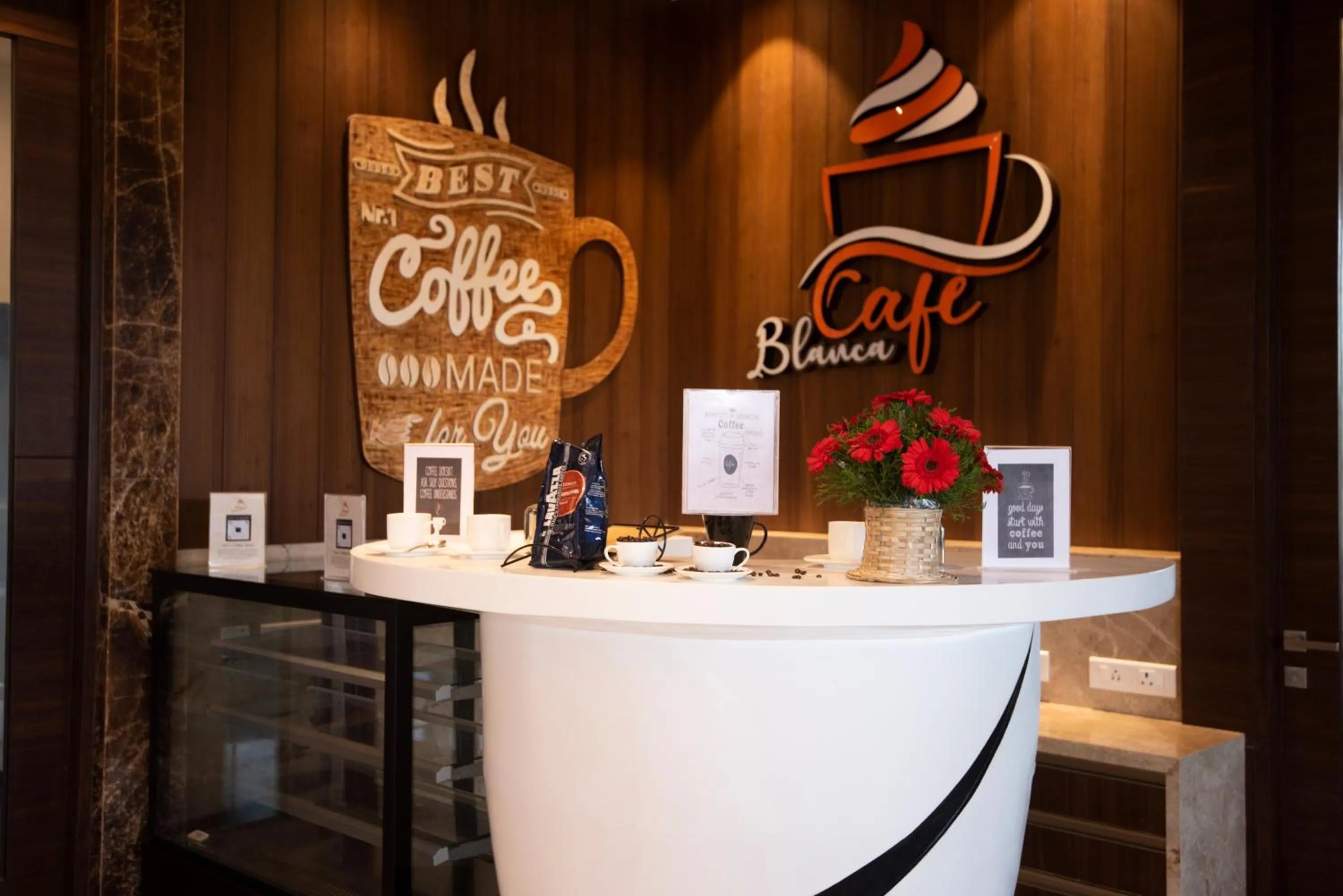 Coffee/tea facilities in Hotel Park Elanza Coimbatore