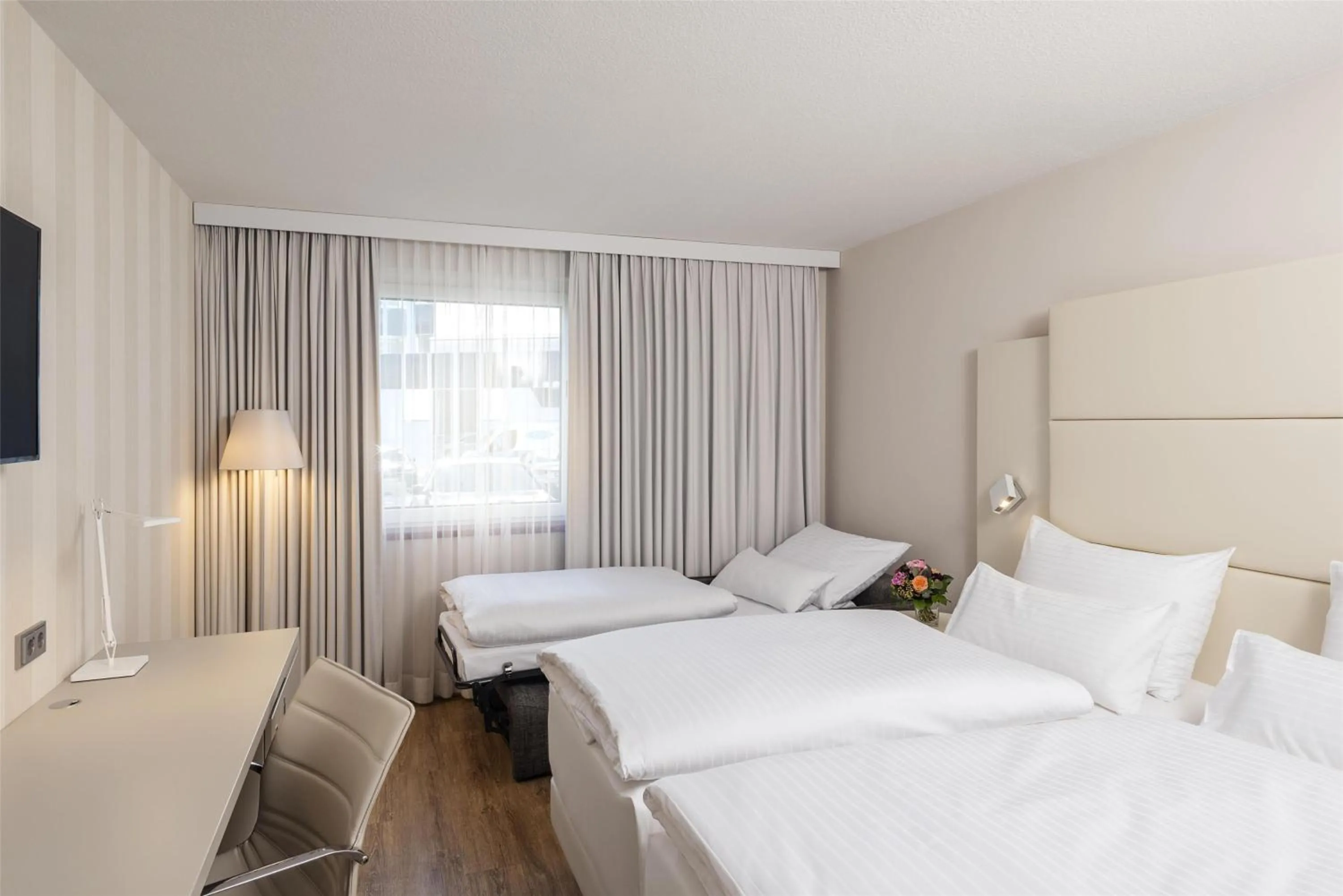 Bedroom, Bed in NH Vienna Airport Conference Center