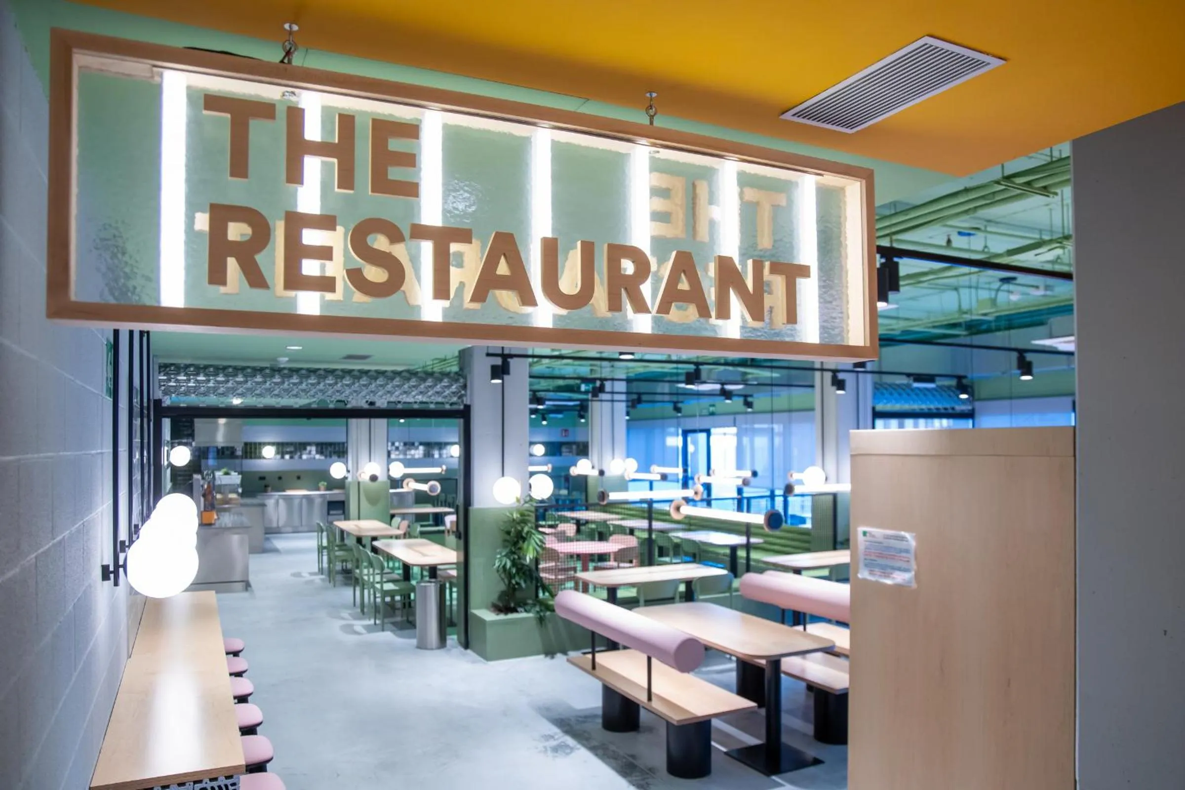 Restaurant/places to eat in Residencia Universitaria Resa San Mamés