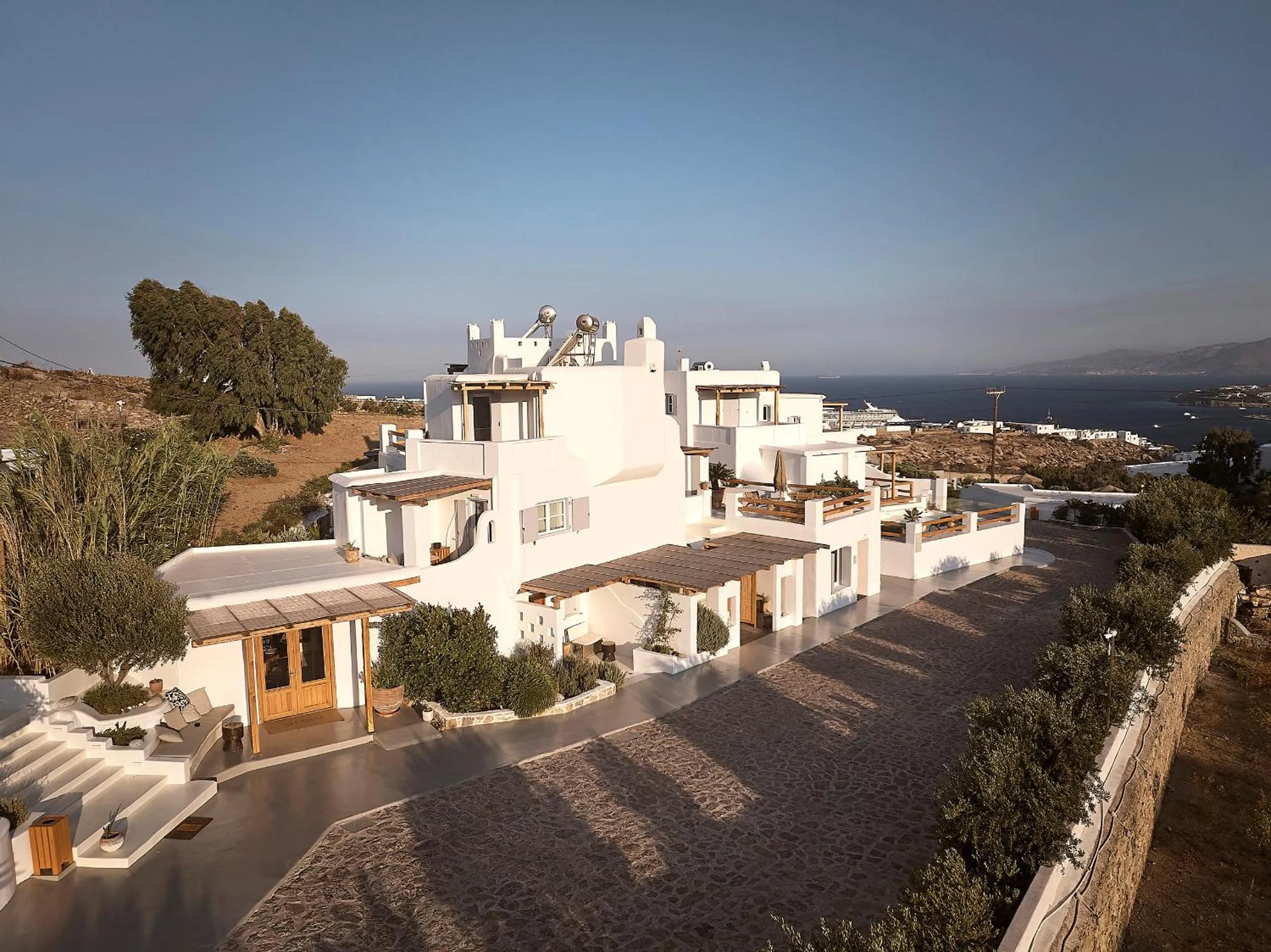 Property building in Sharm Hotel Mykonos