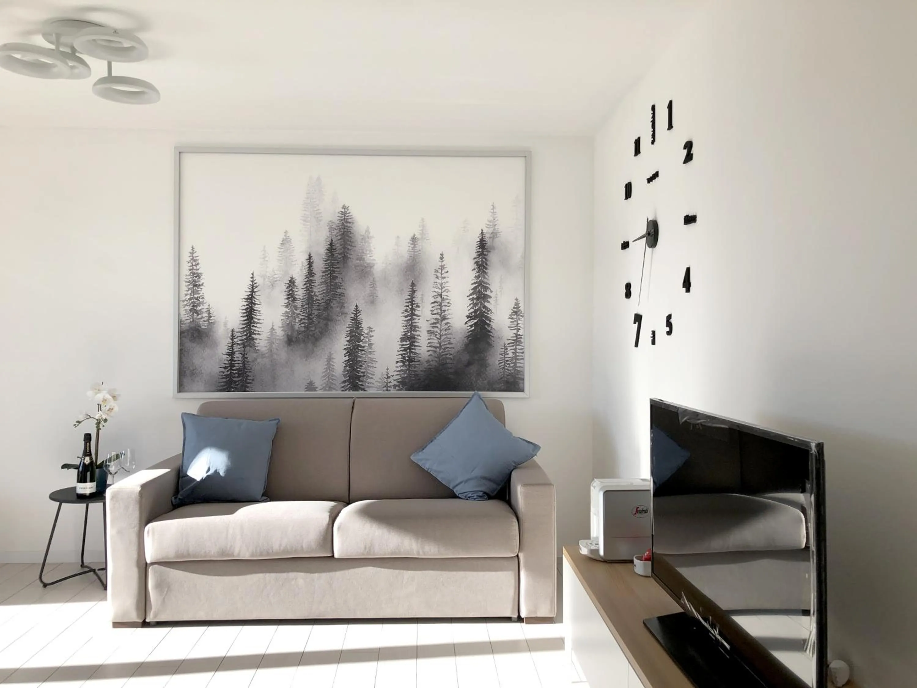 TV and multimedia in Residence Aurora