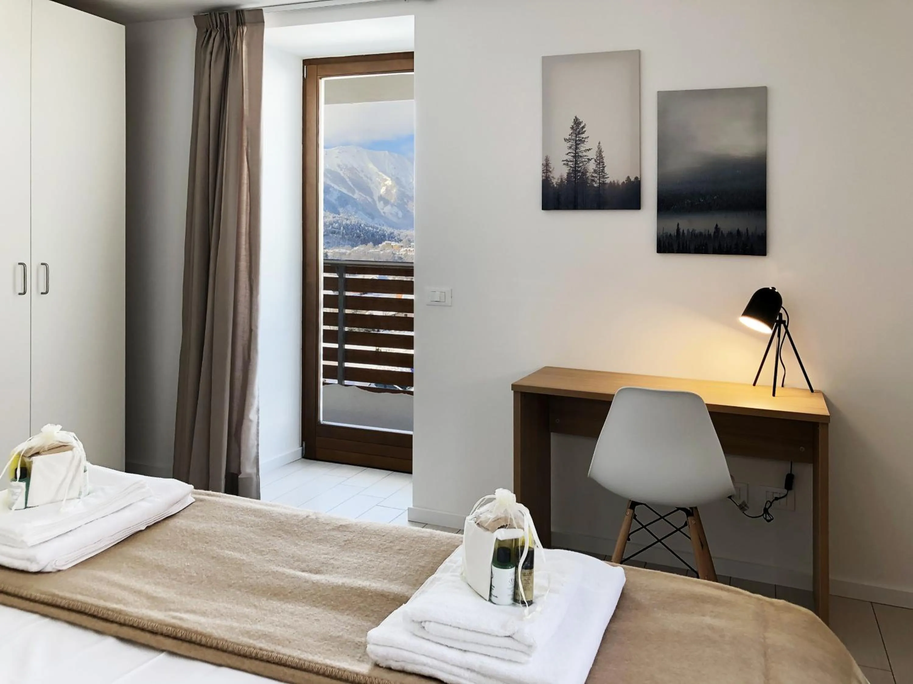 Bedroom, Bed in Residence Aurora