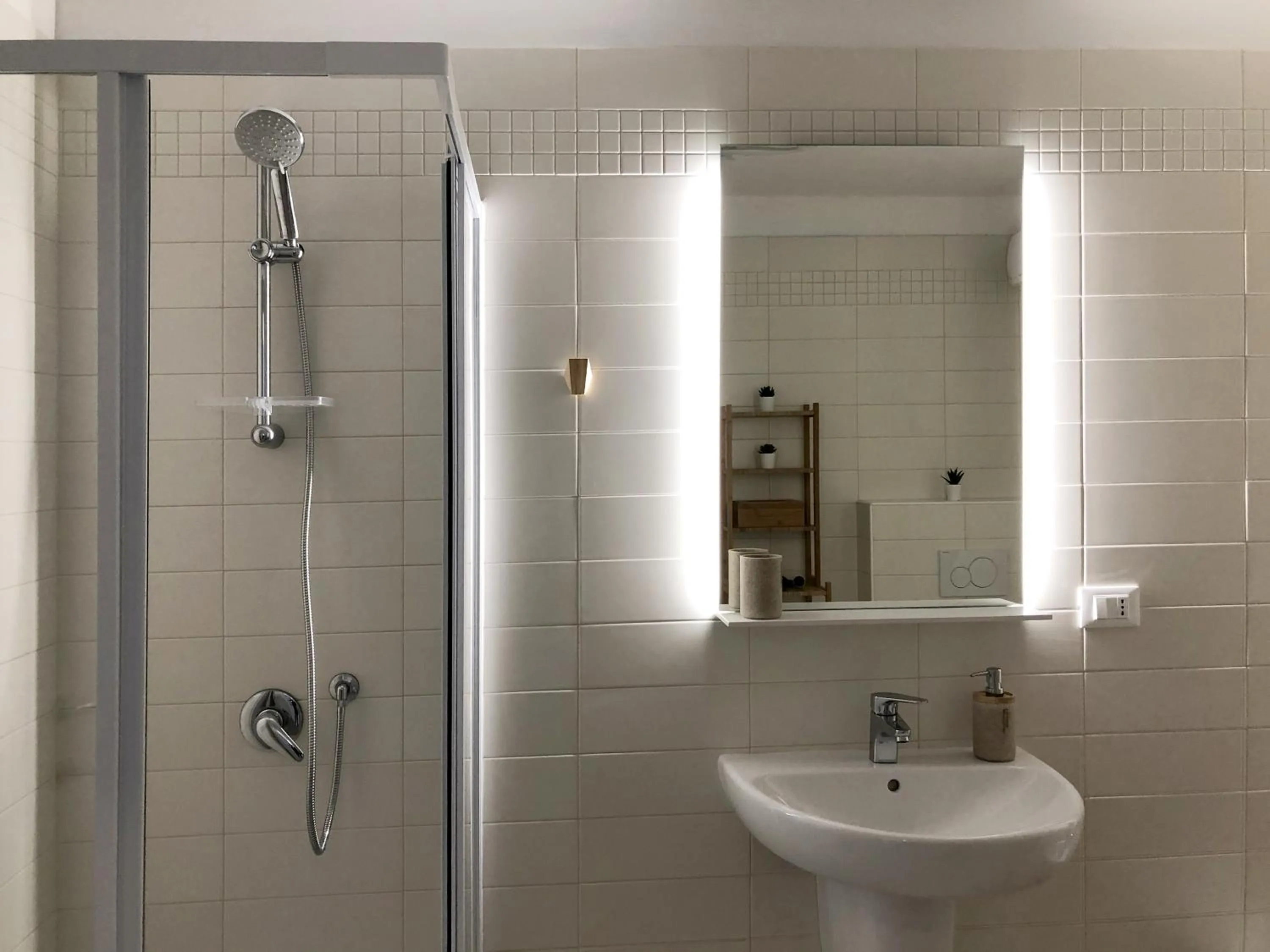 Shower in Residence Aurora