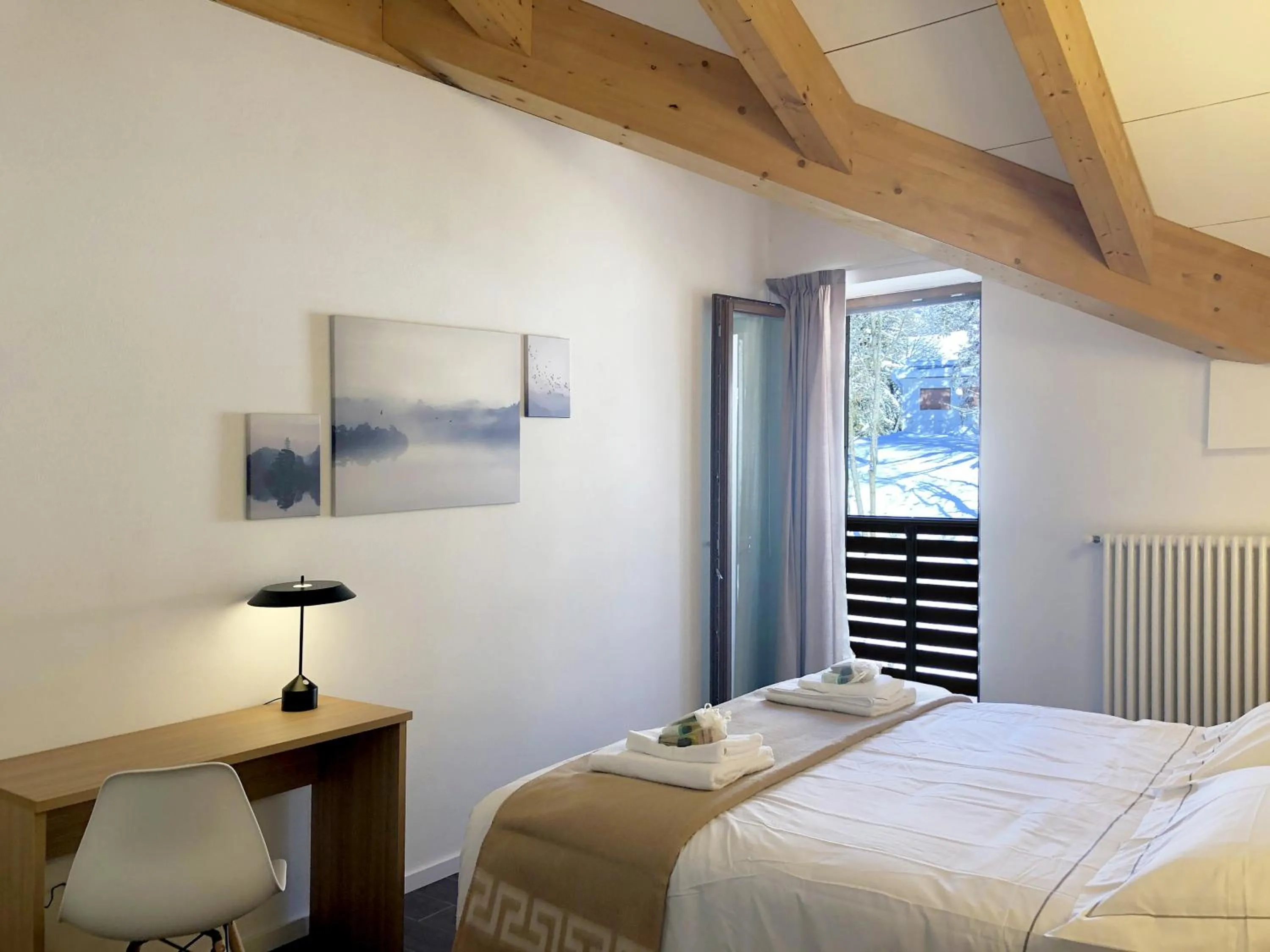 Bed in Residence Aurora