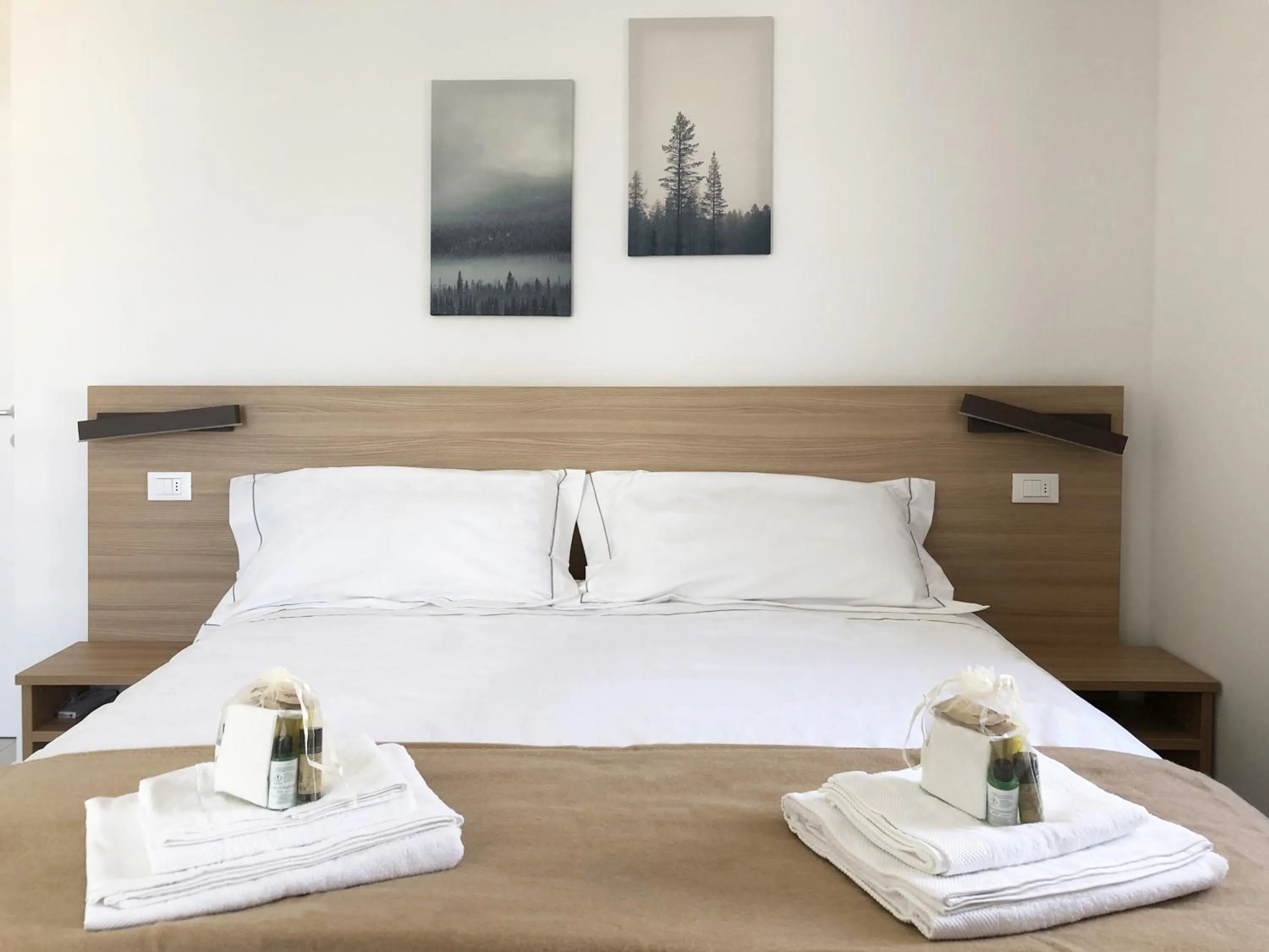 Bed in Residence Aurora