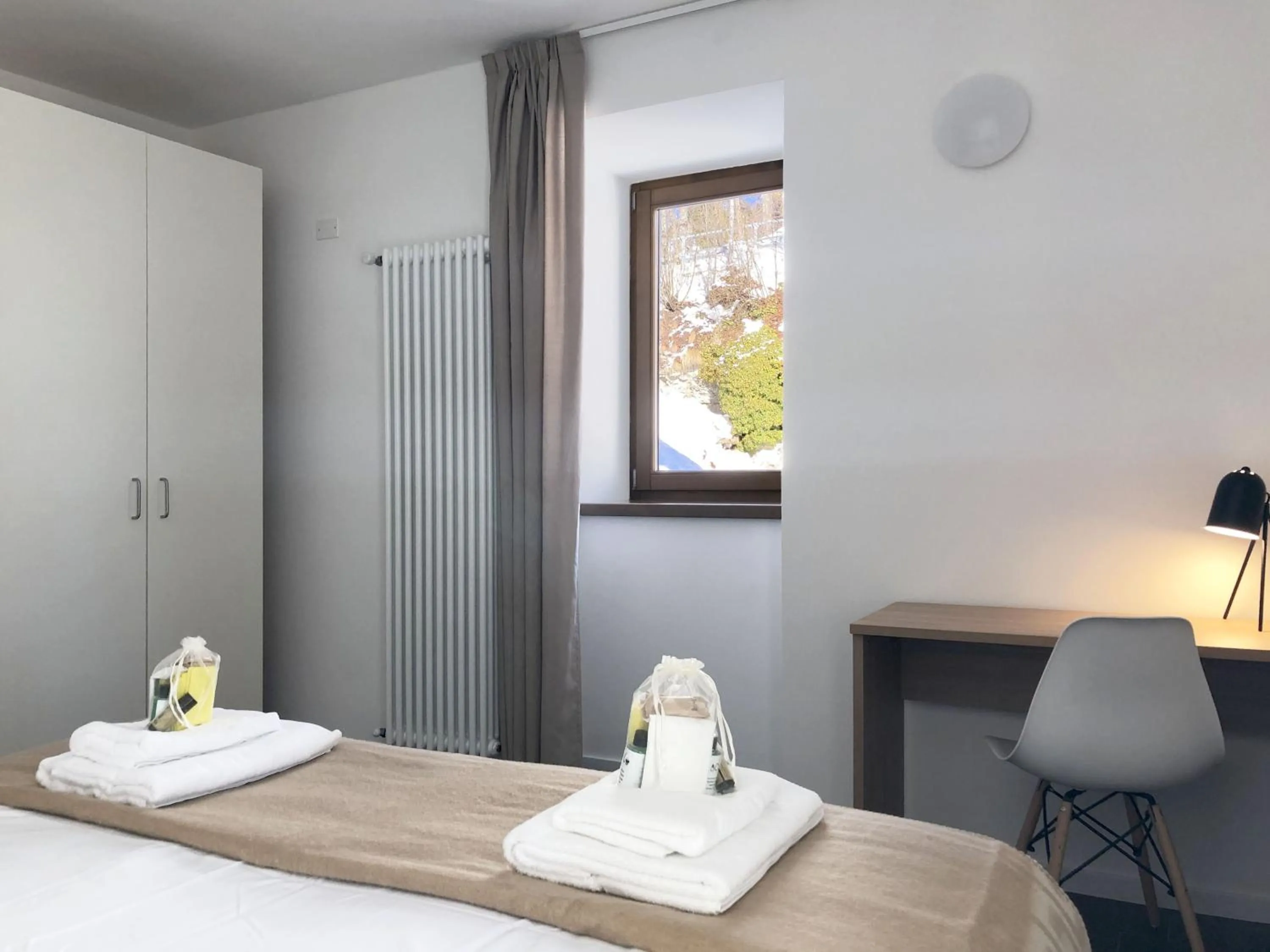 Bed in Residence Aurora