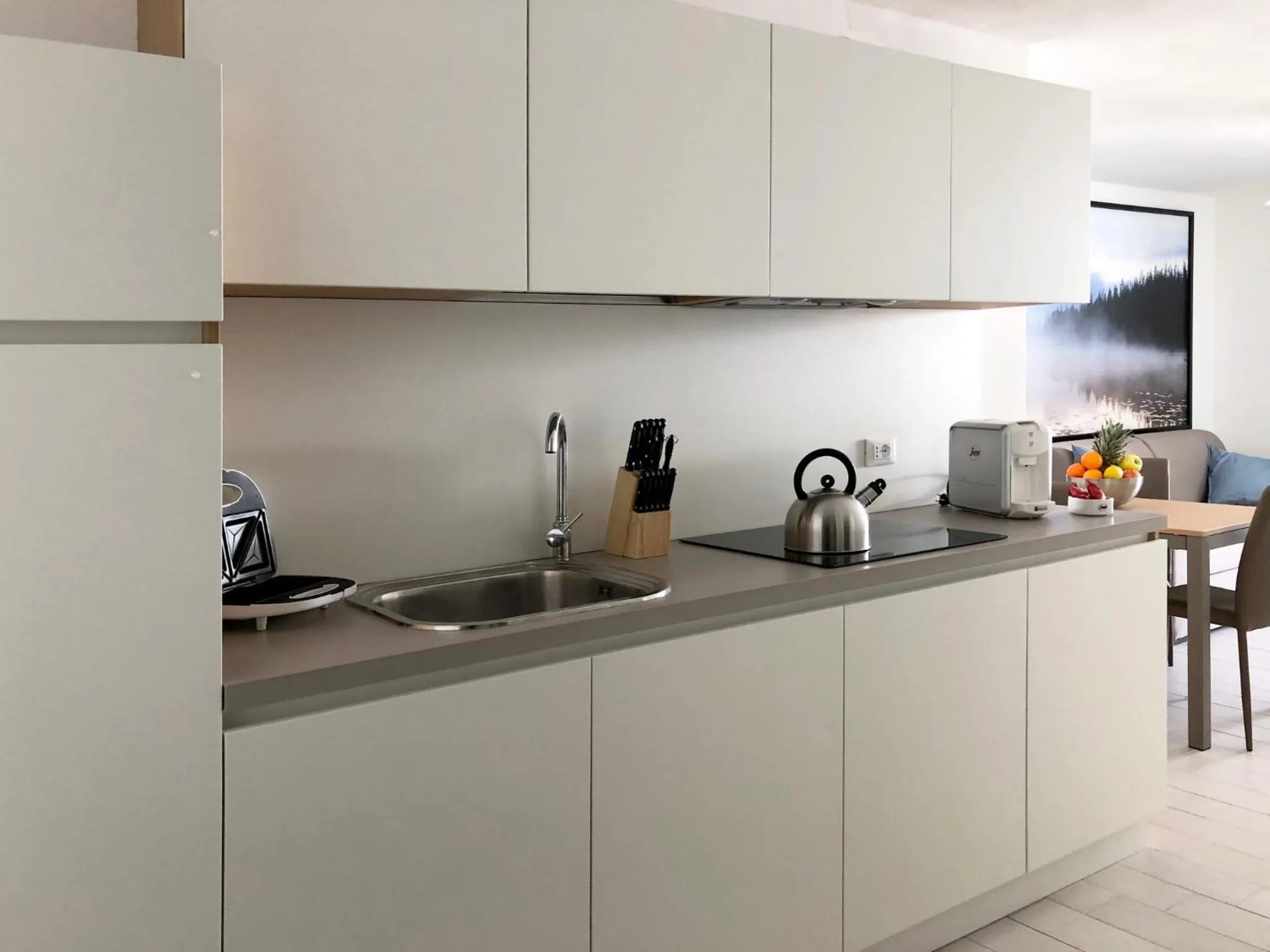 Coffee/tea facilities in Residence Aurora