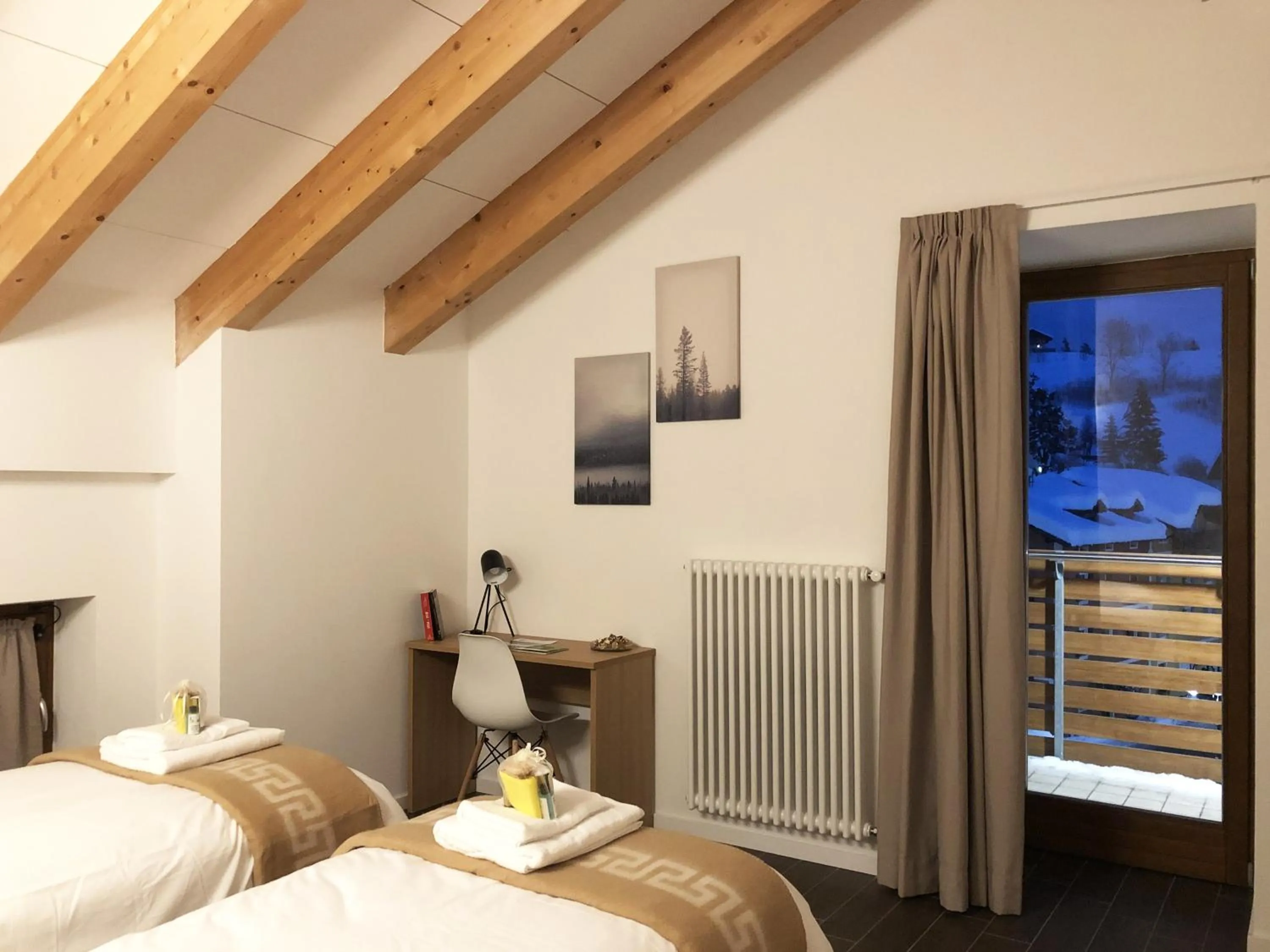 Bed in Residence Aurora