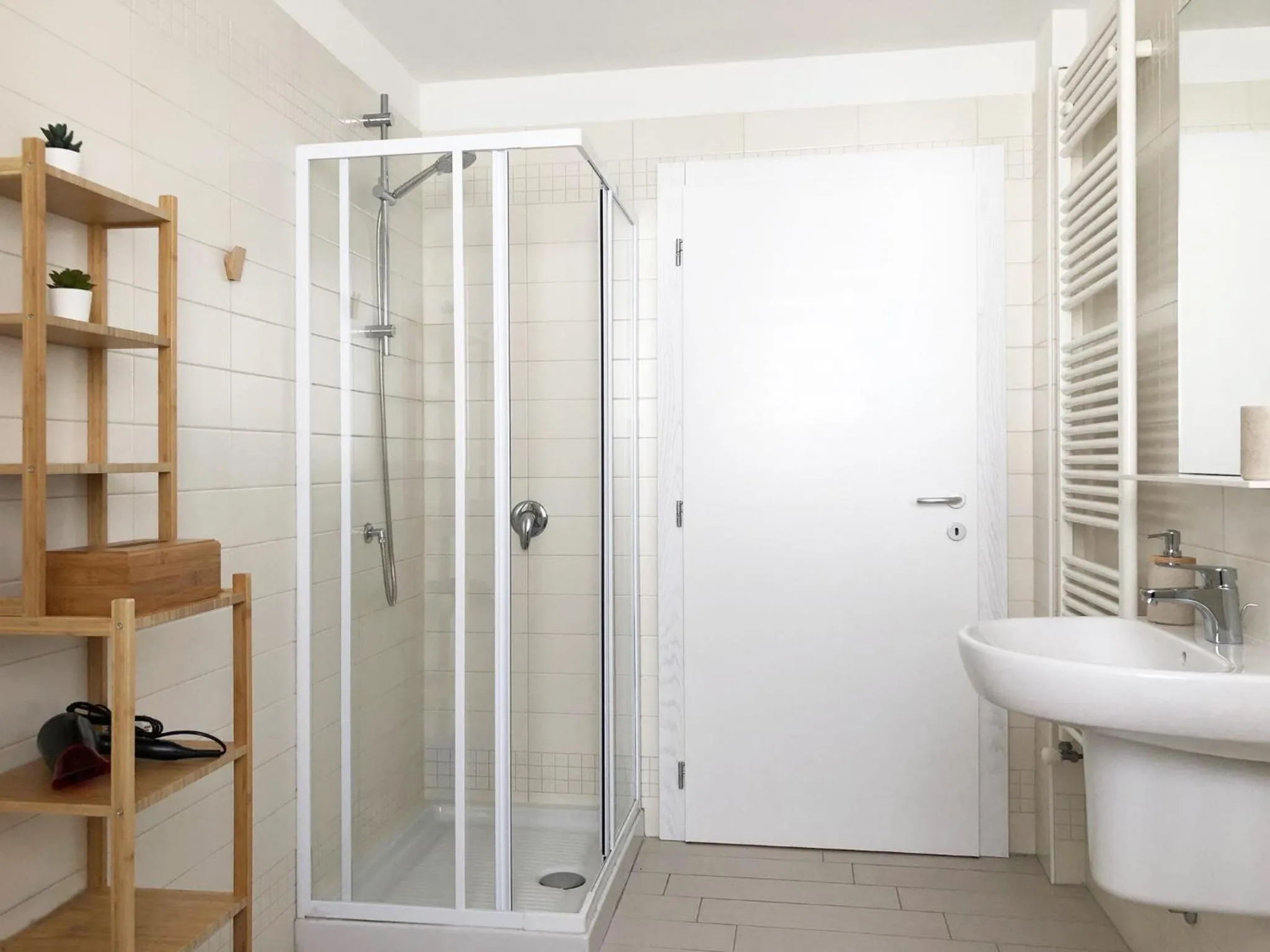 Shower in Residence Aurora