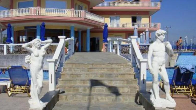 Facade/entrance in Hotel Aperio