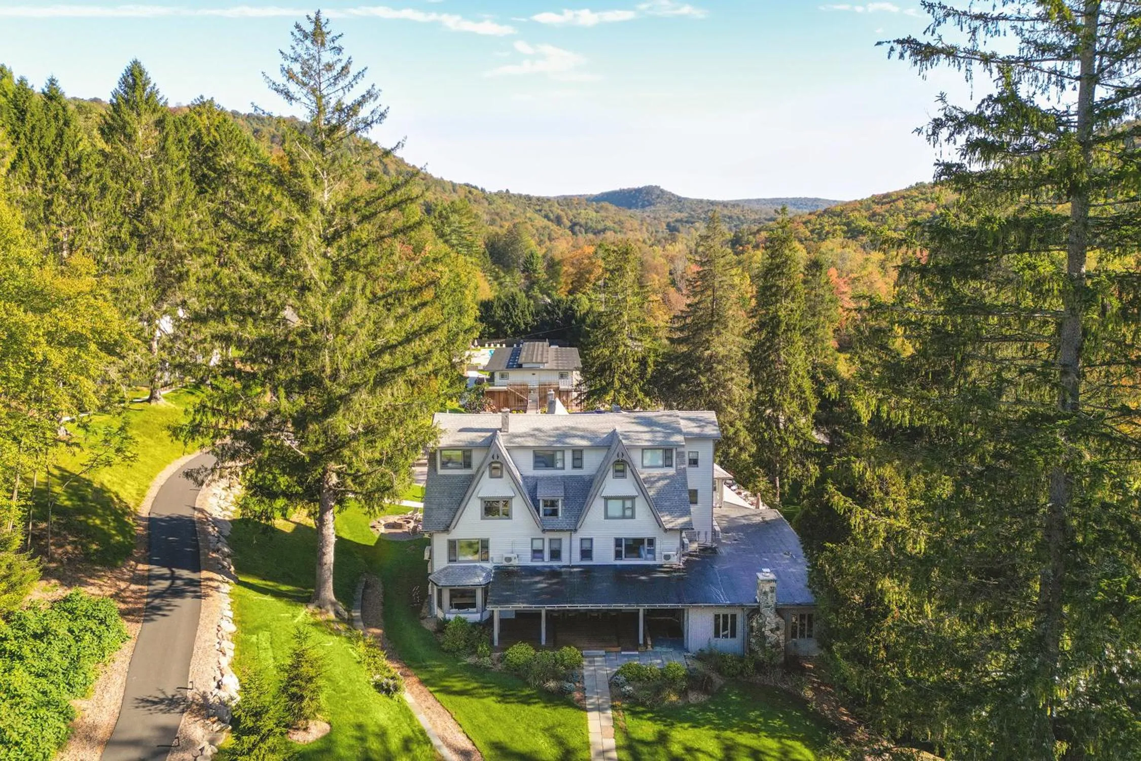 Property building in Callicoon Hills