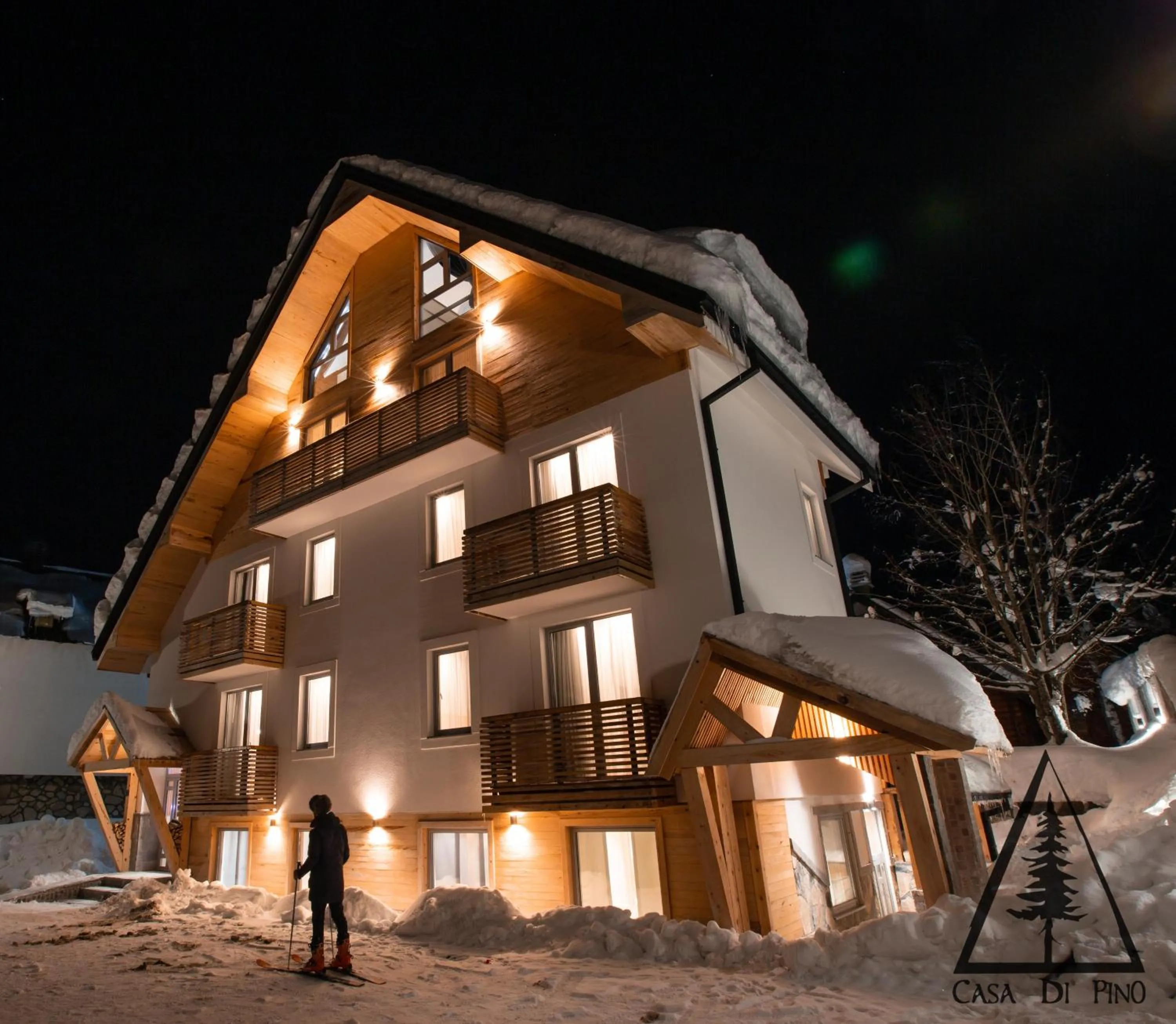 Property building in Casa di Pino EcoLodge Hotel