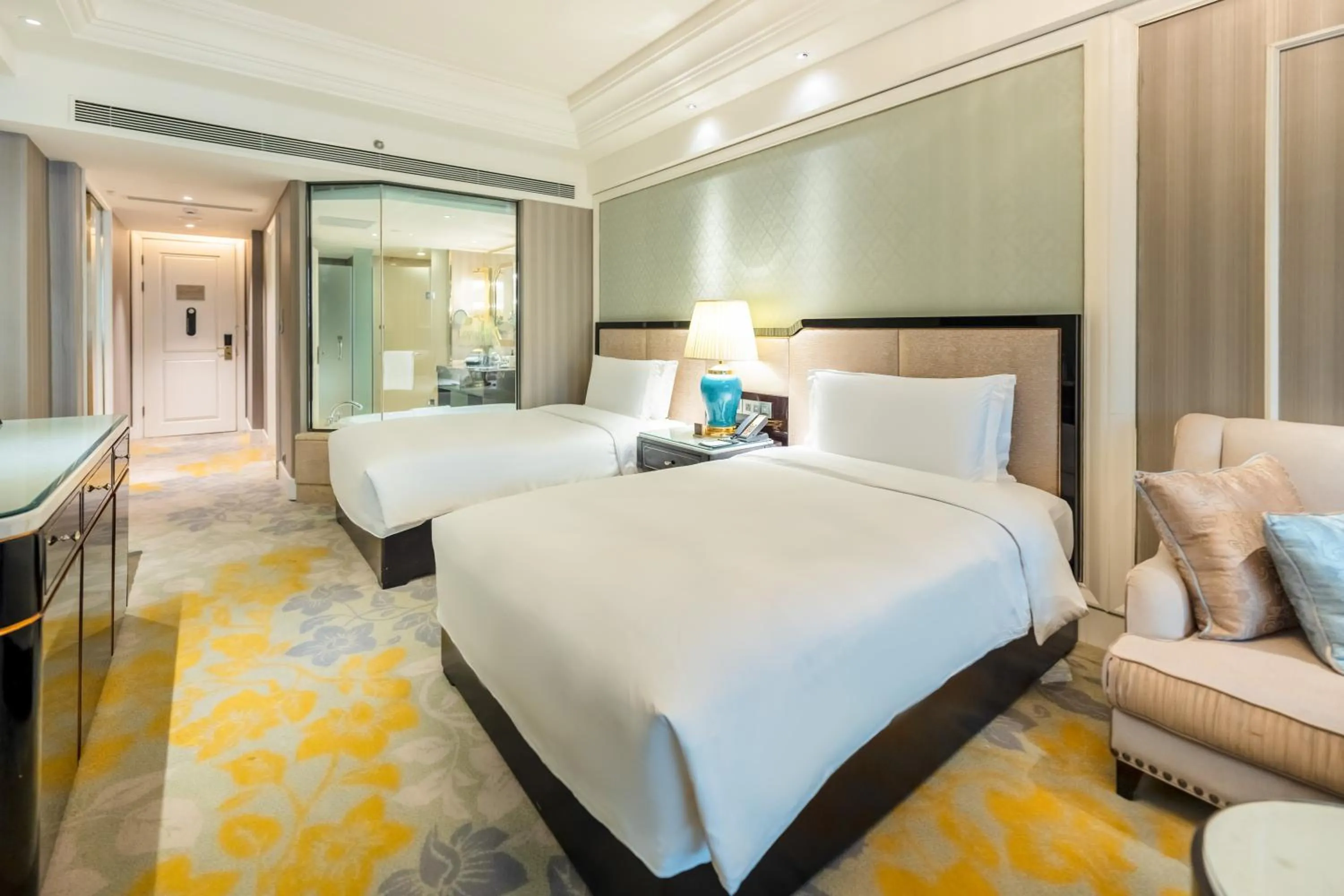 Bed in InterContinental Chengdu Global Center by IHG