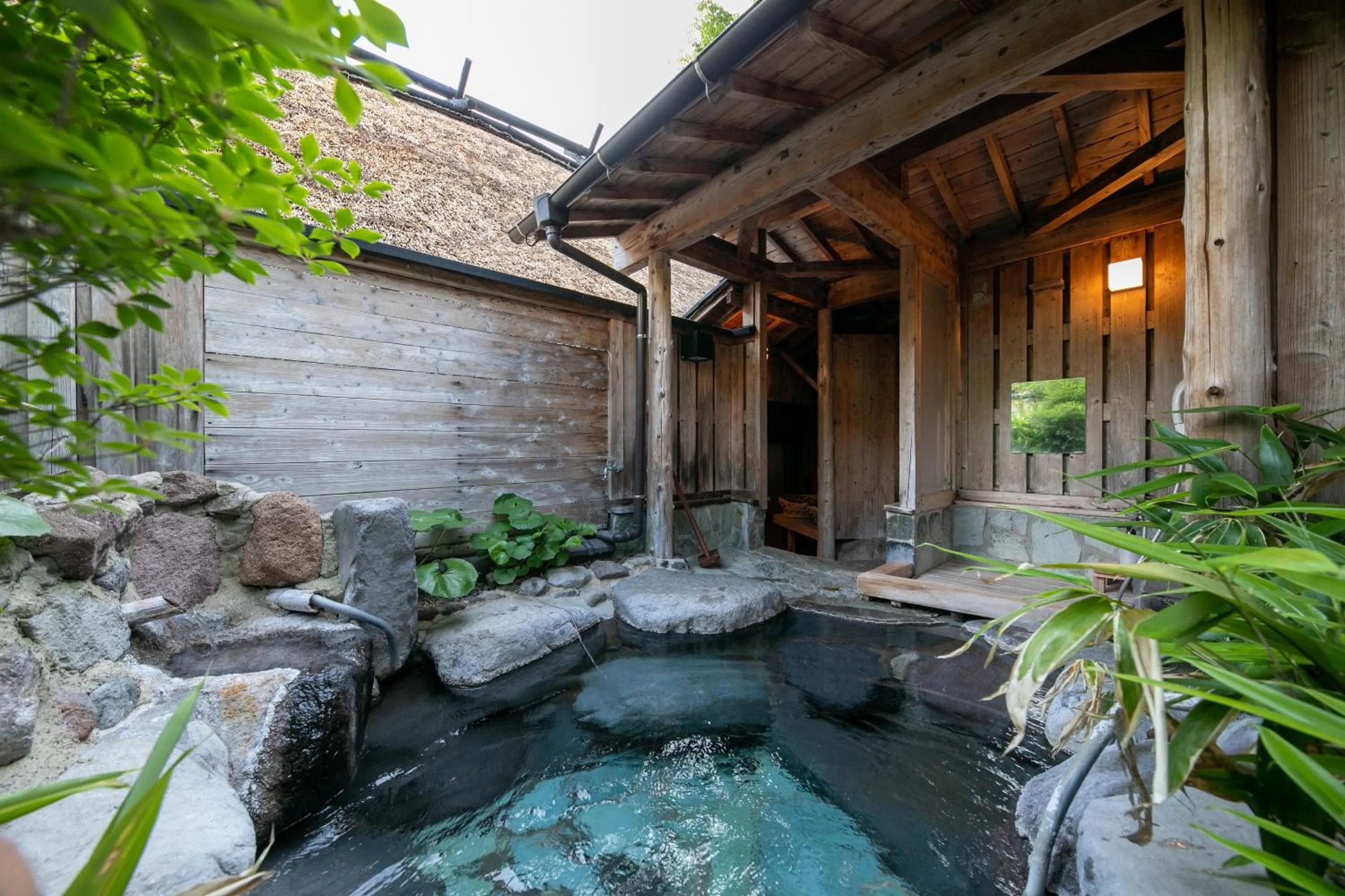 Photo of the whole room in Yufuin Hoteiya