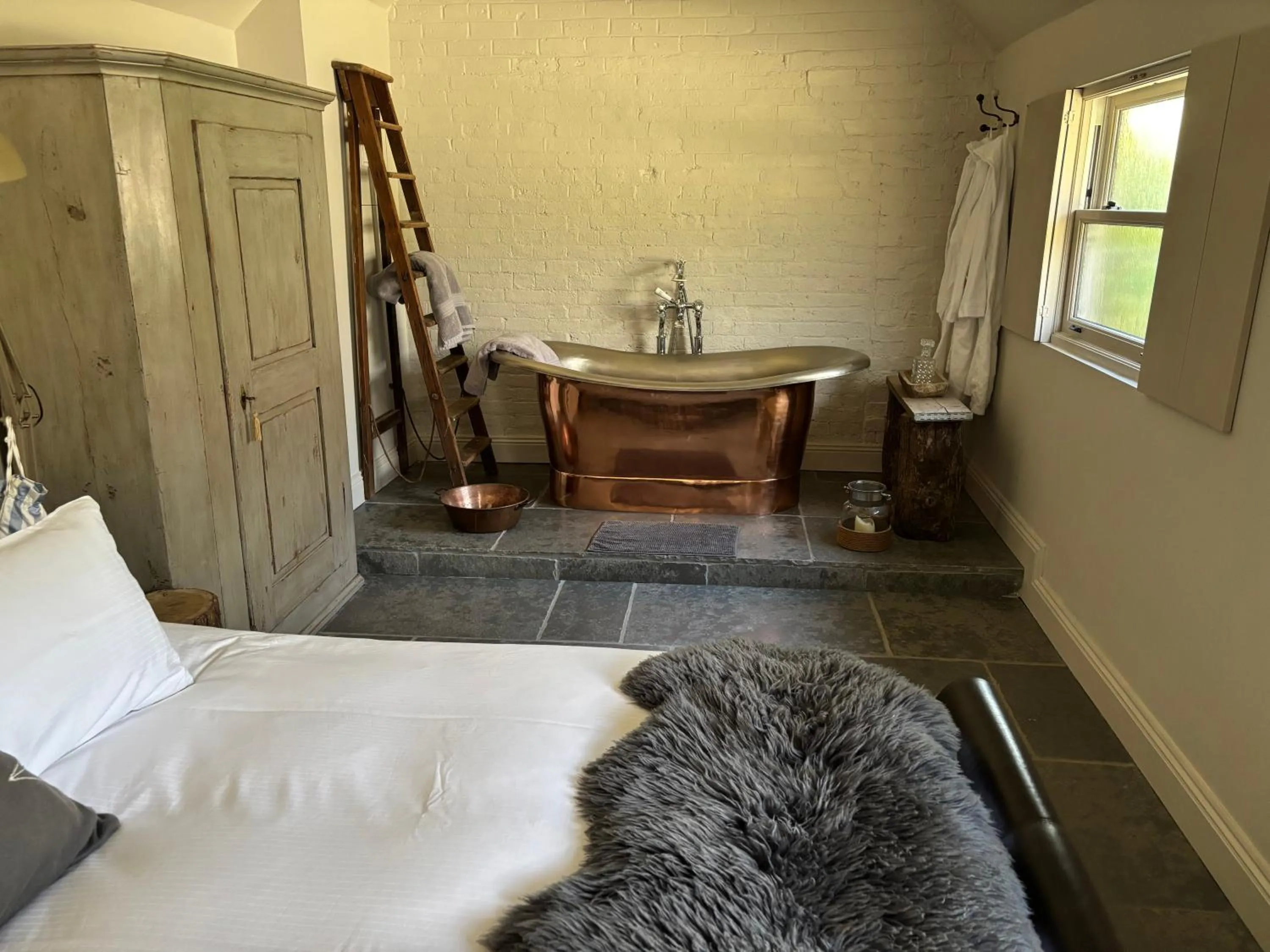 Bath, Bed in Street Farmhouse