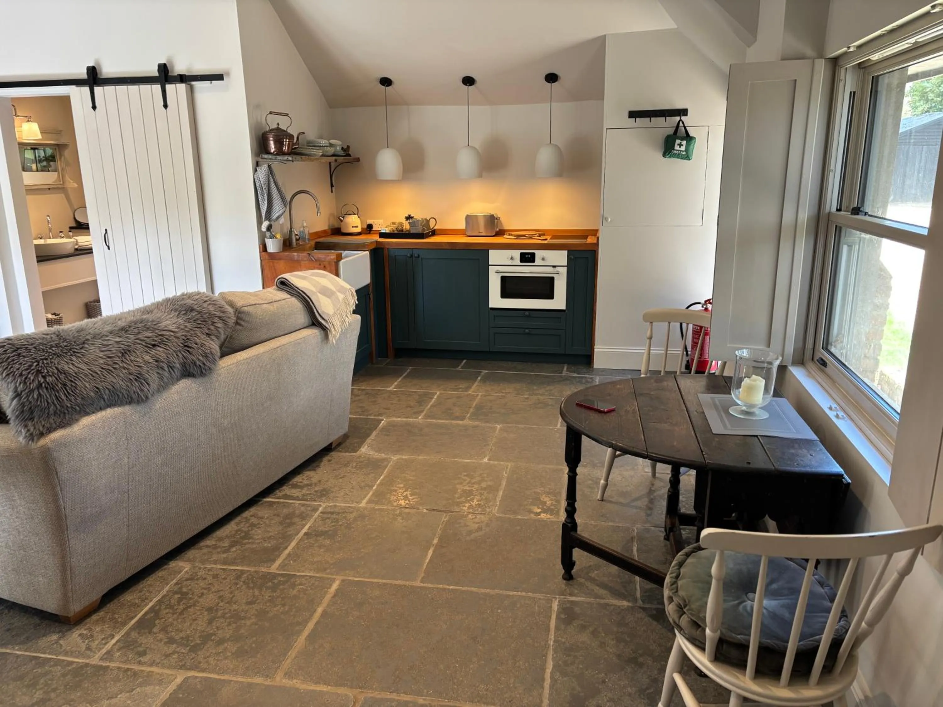 Kitchen or kitchenette in Street Farmhouse