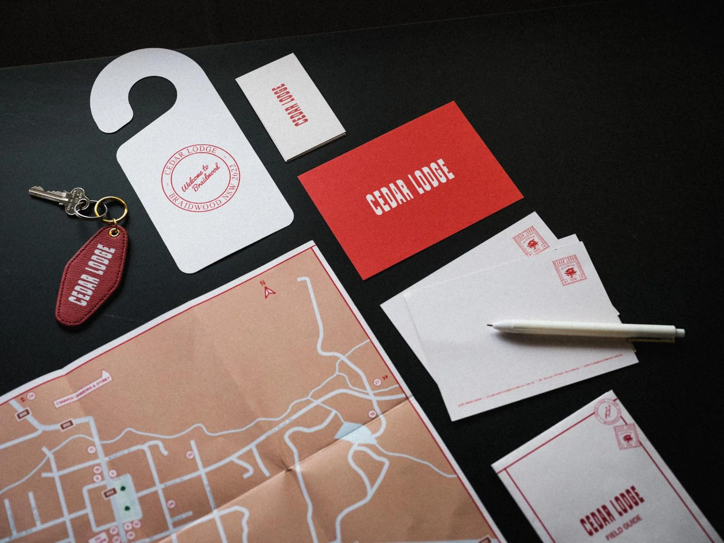 Logo/Certificate/Sign in Cedar Lodge