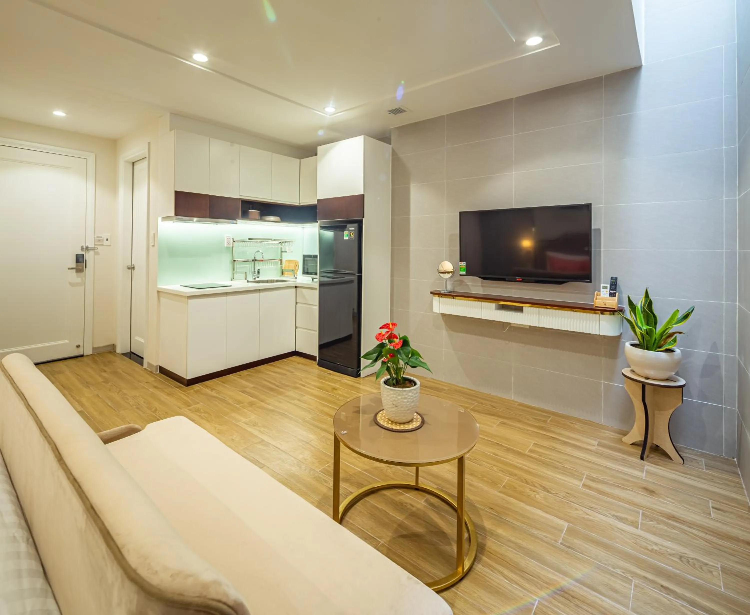 TV and multimedia in Simmi 6 Hotel & Apartment