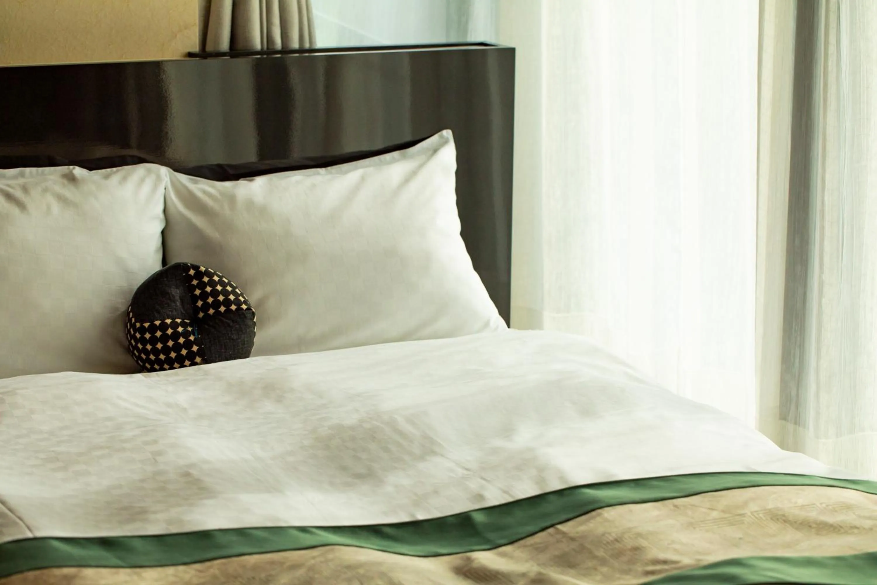 Bedroom, Bed in gallery hotel KAGUYA