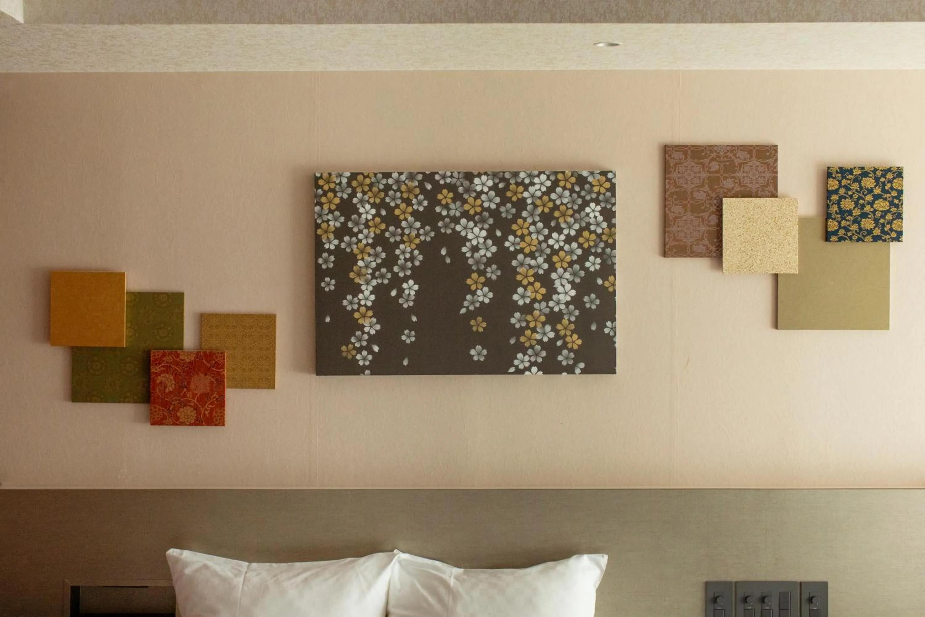 Bedroom in gallery hotel KAGUYA