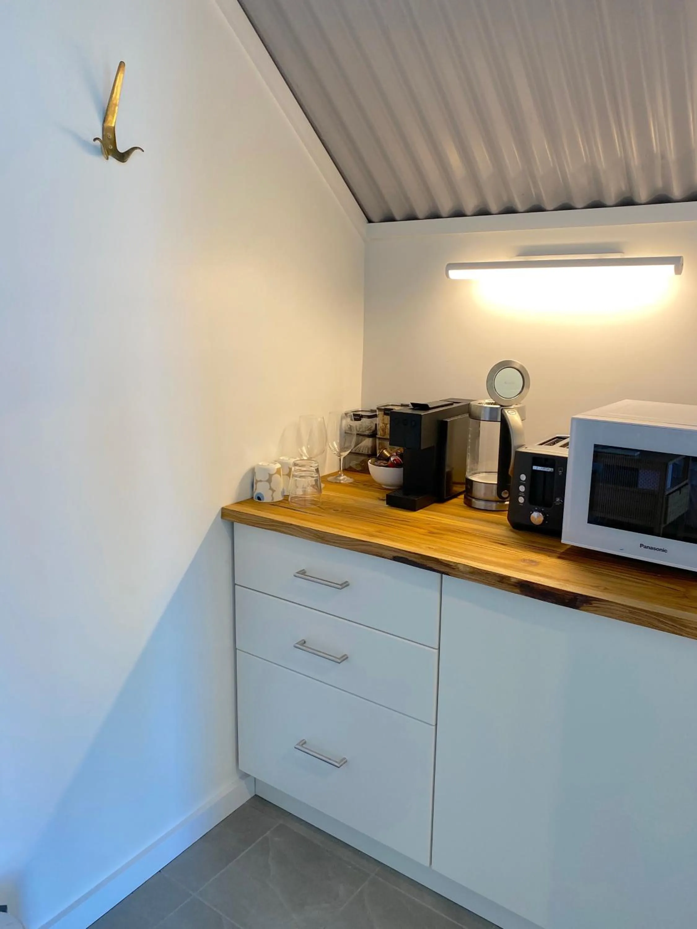 Coffee/tea facilities in The Zin Loft