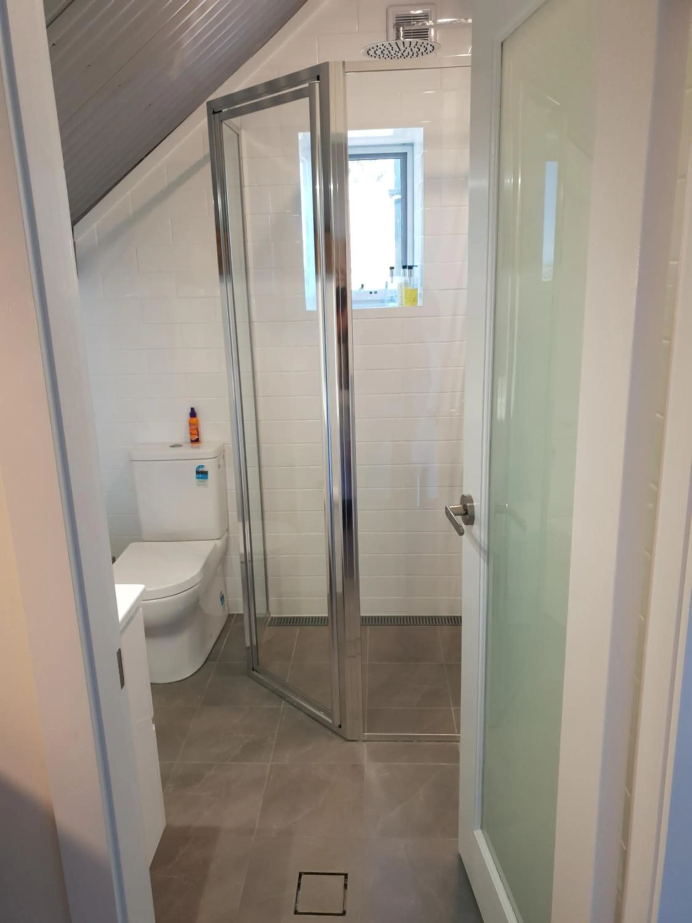 Shower in The Zin Loft