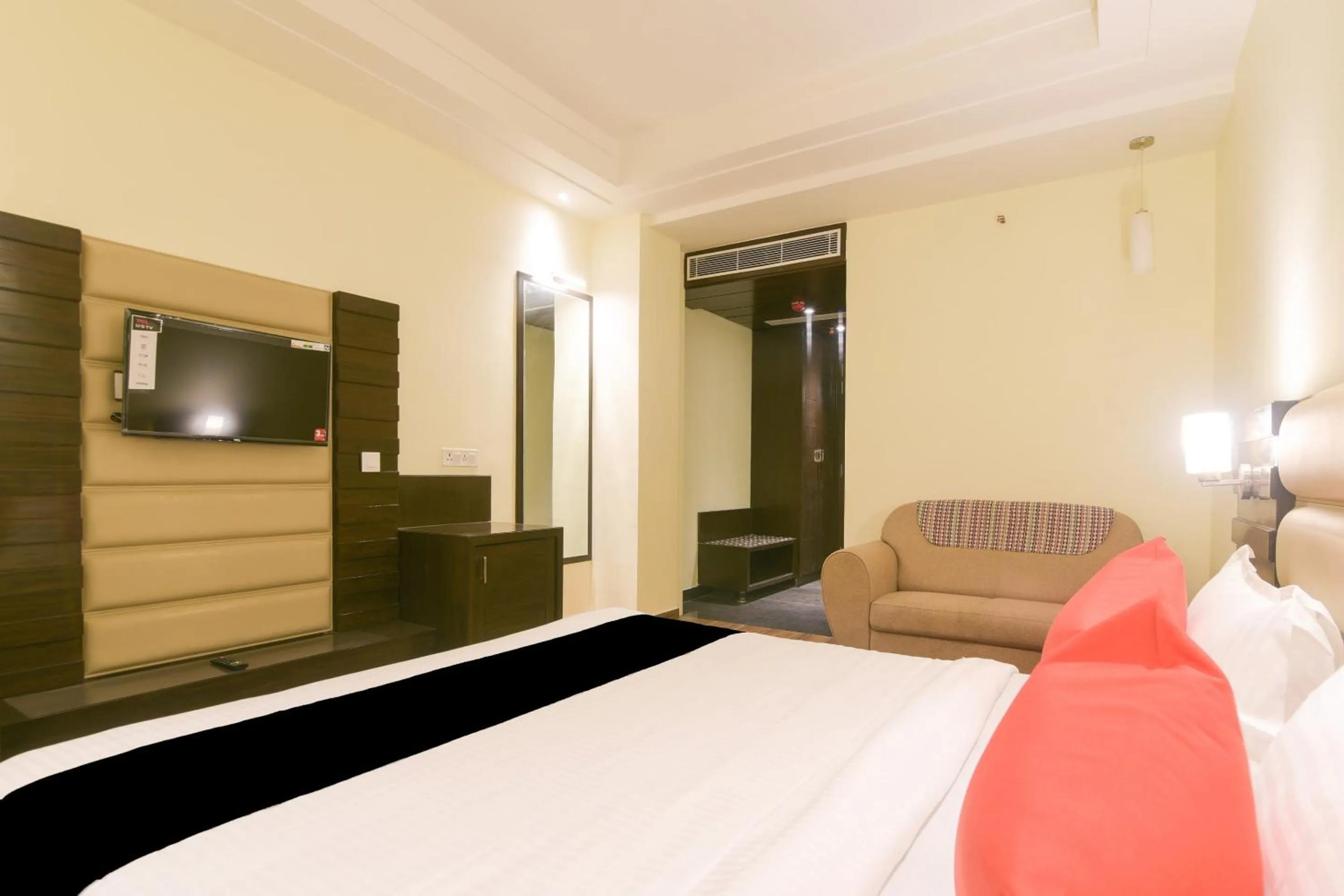 Bedroom, Bed in Super Collection O Starlight