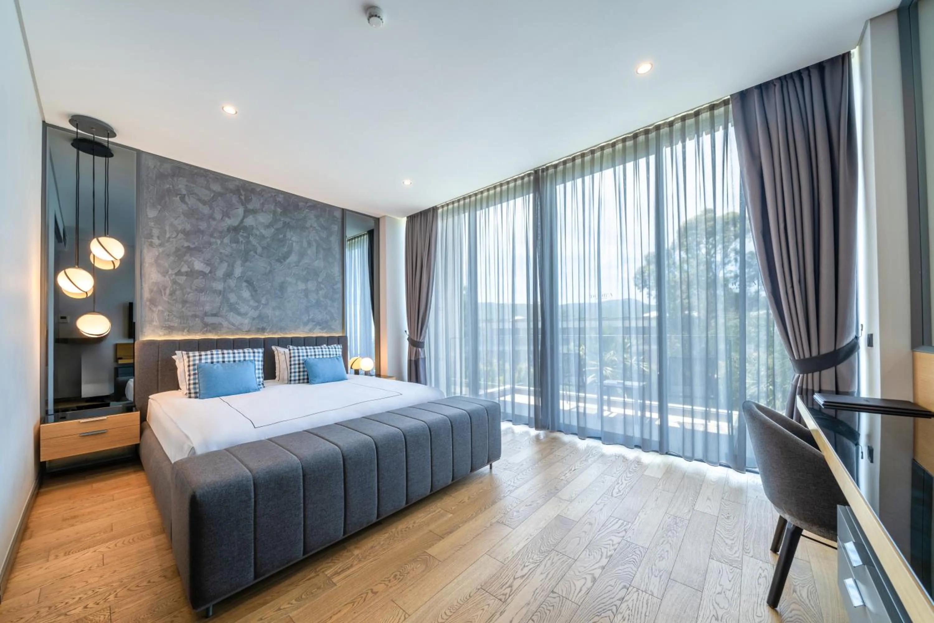 Bed in The Norm Collection Door'a Bodrum