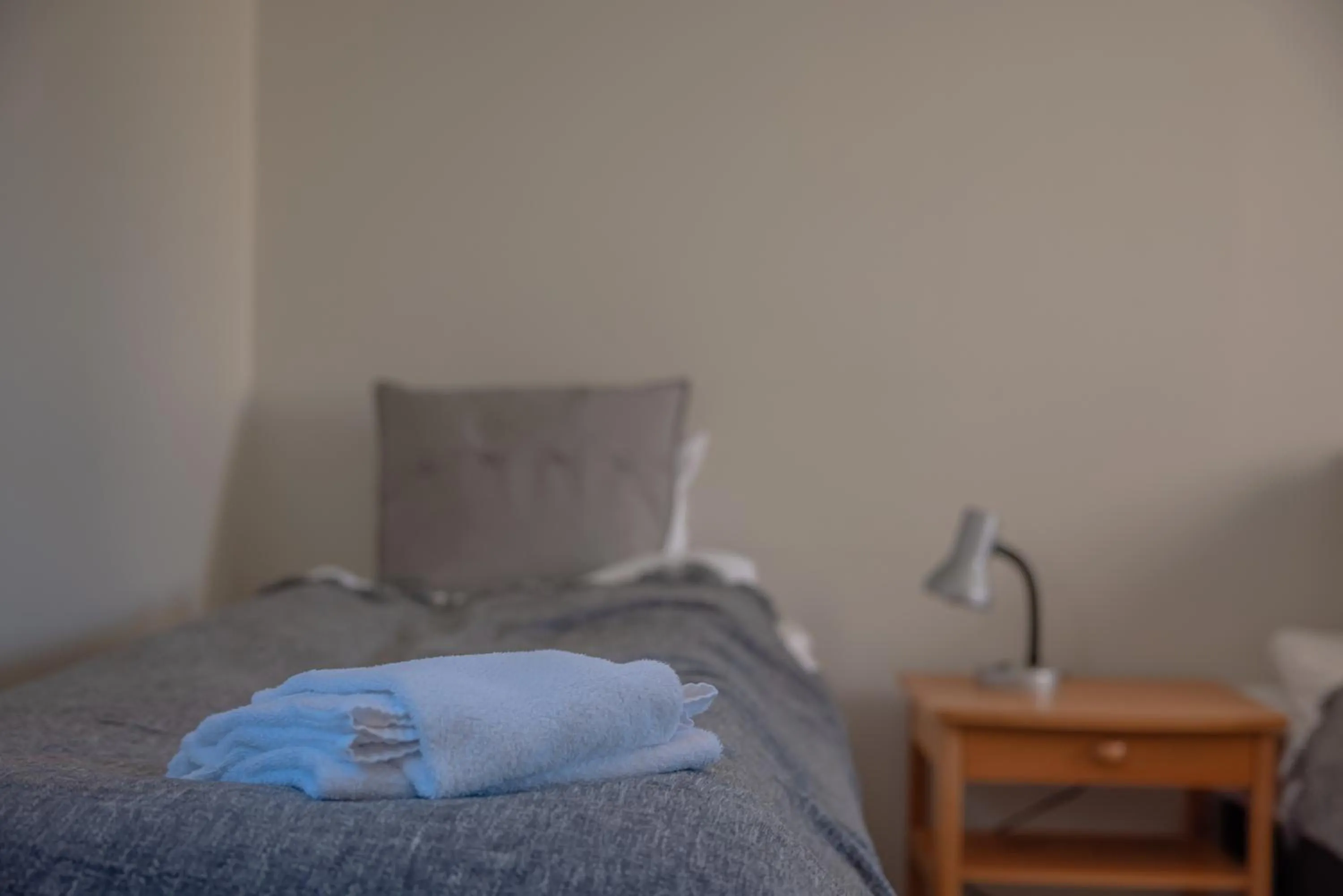 Bed in Ravinstigen - Visby Lägenhetshotell