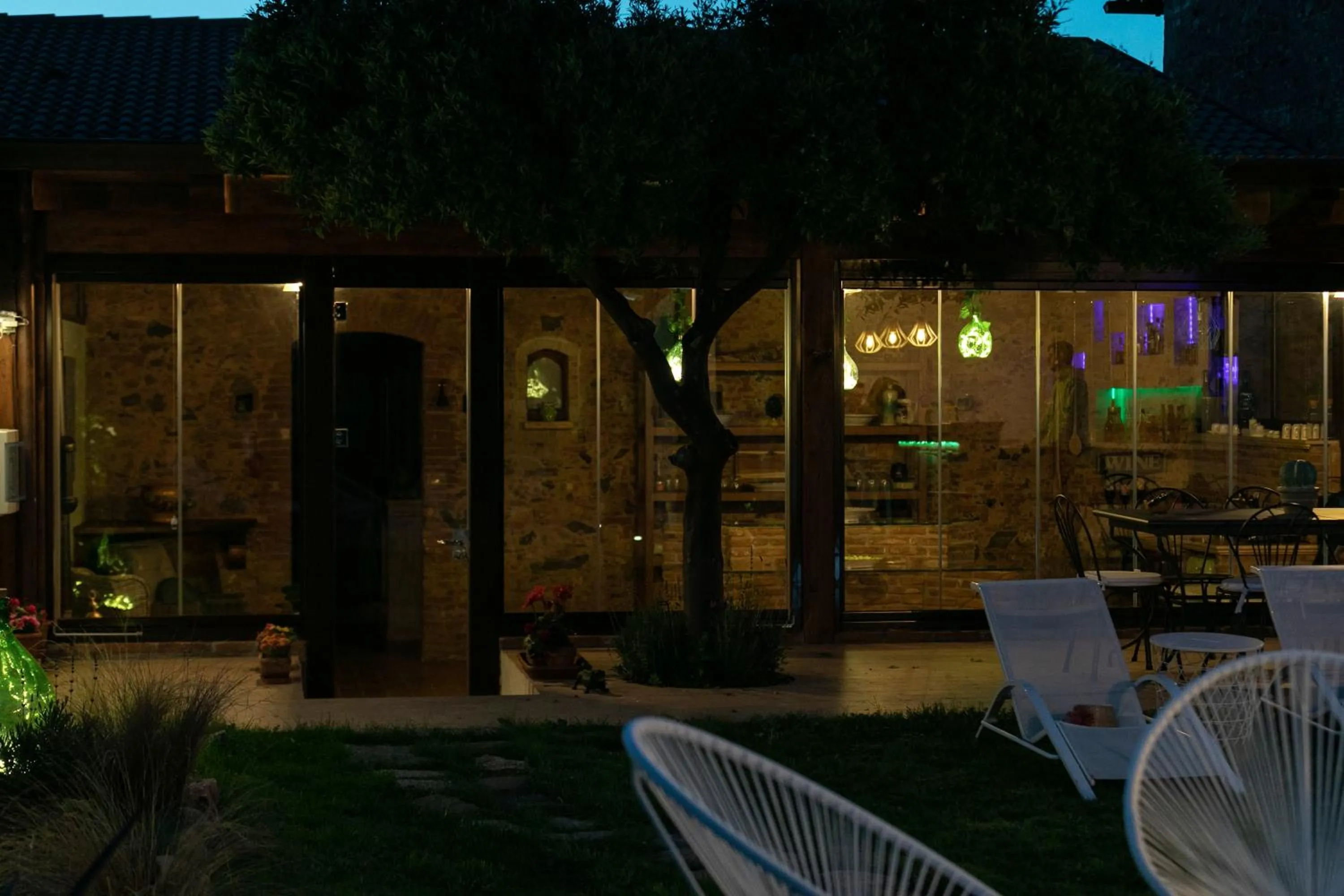 Night in Cantine Cipri Resort