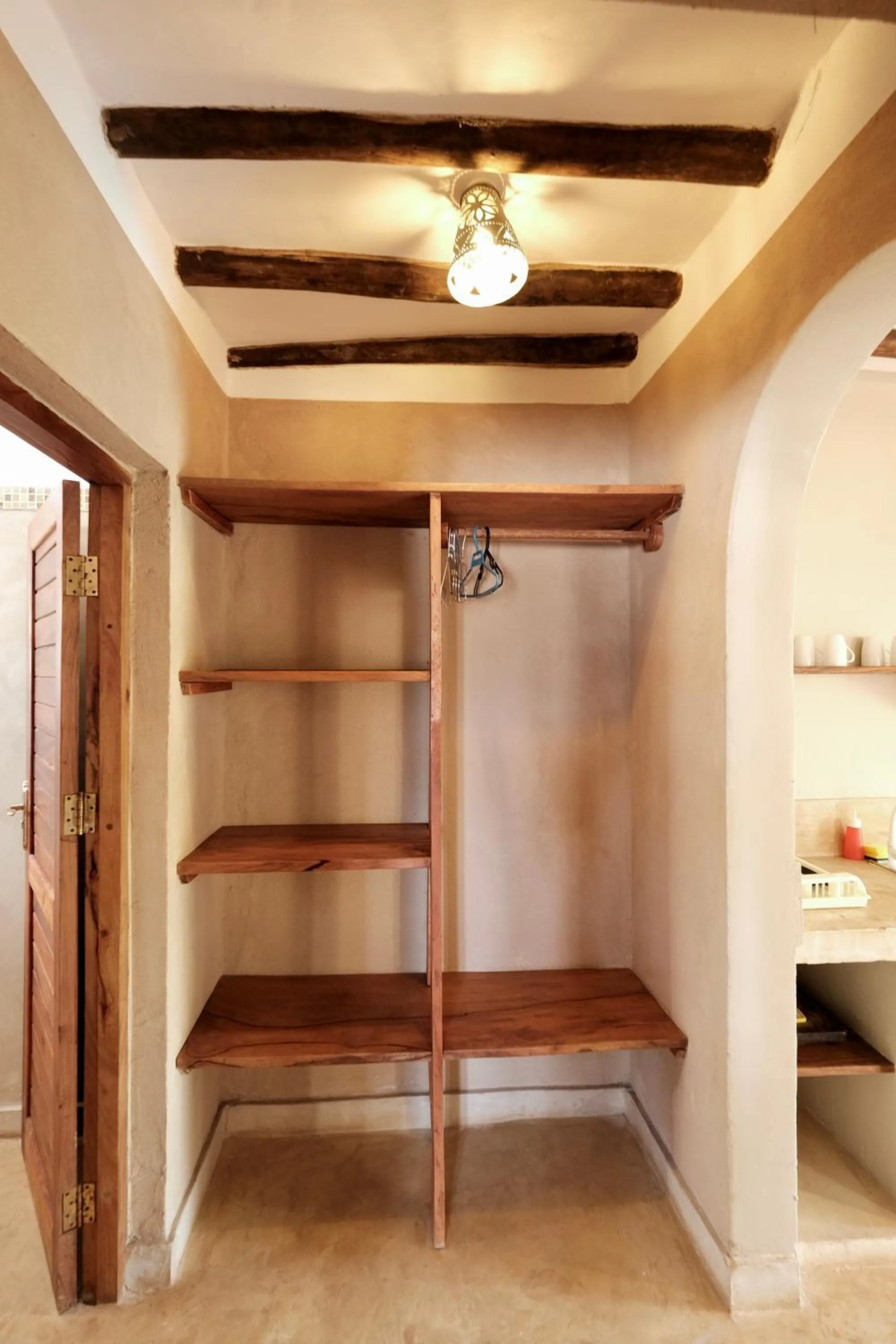 wardrobe in Lapili Residence