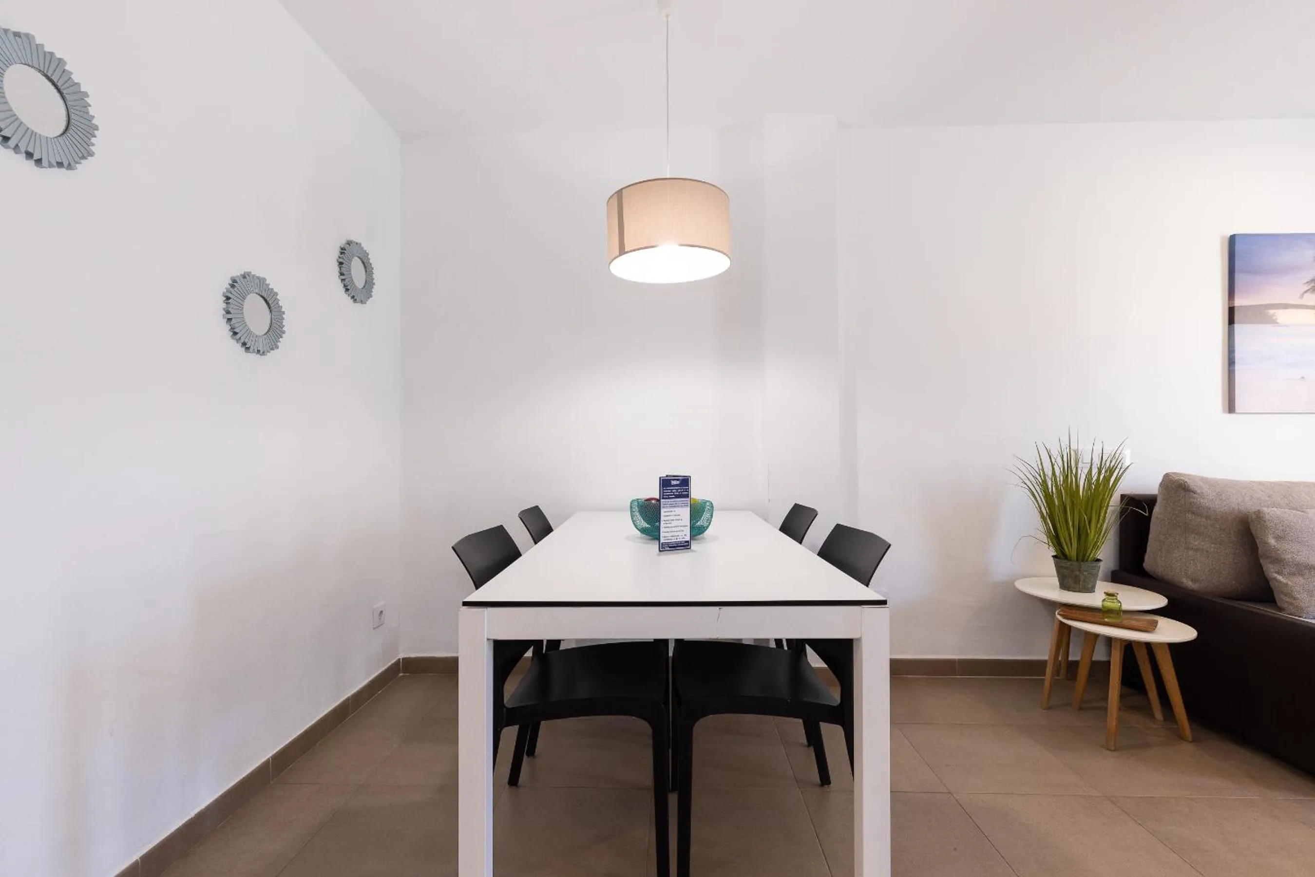 Dining area in Rentalmar Murillo Plus