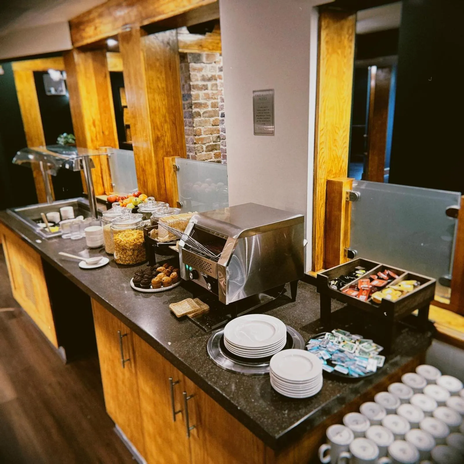 Breakfast in The Oakwood Hotel