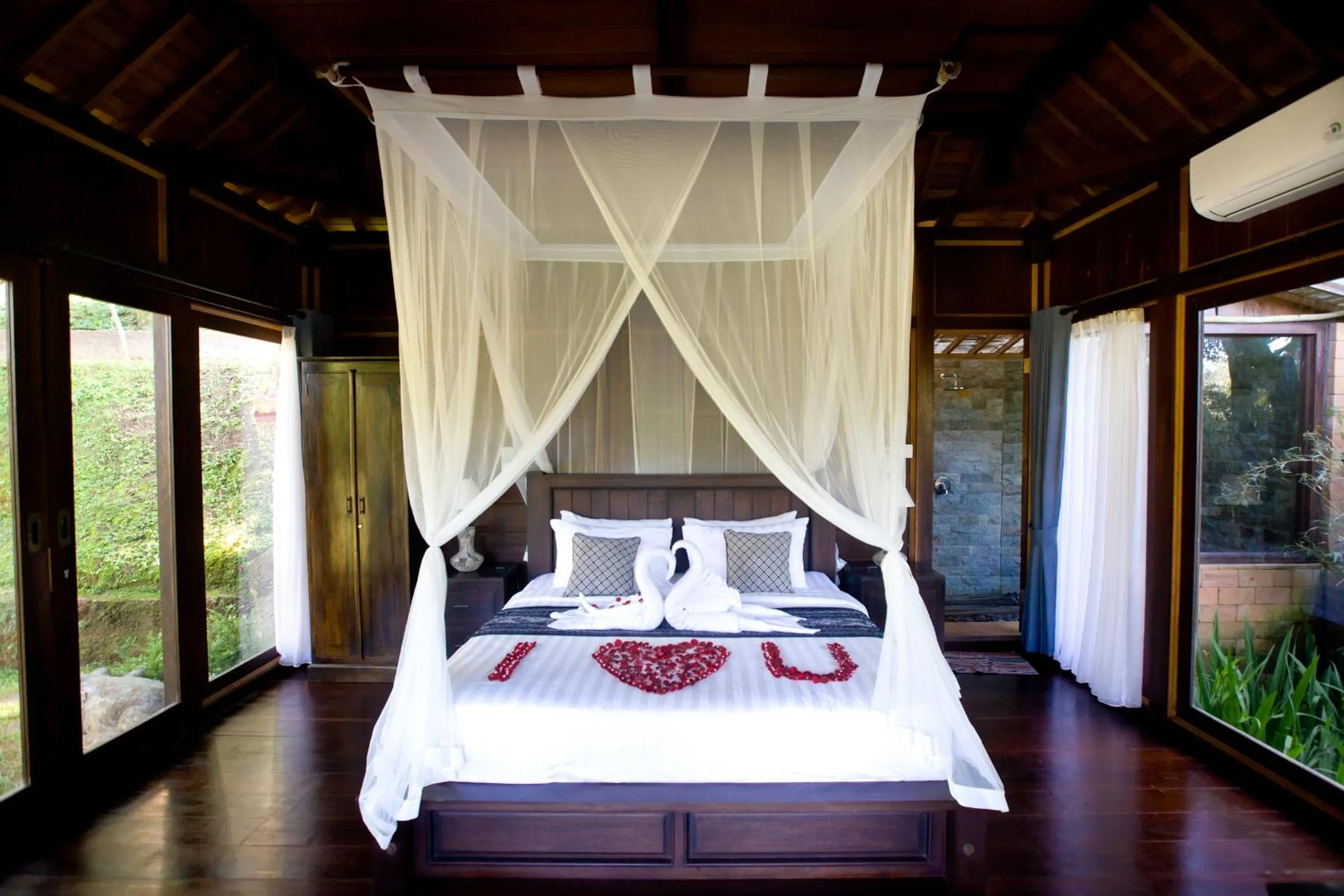 Bedroom, Bed in Sebatu Tulen Villa