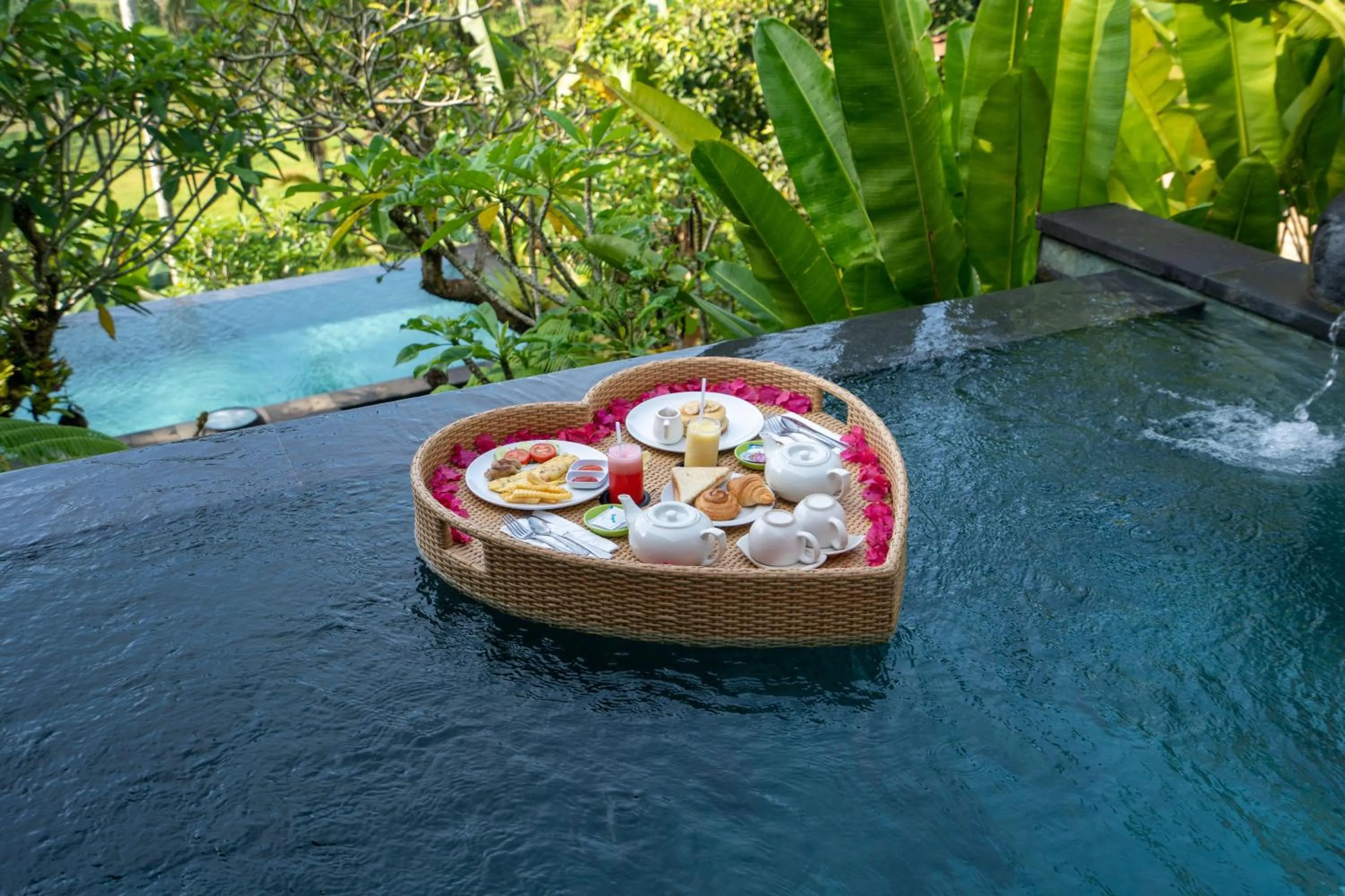 Food and drinks in Sebatu Tulen Villa