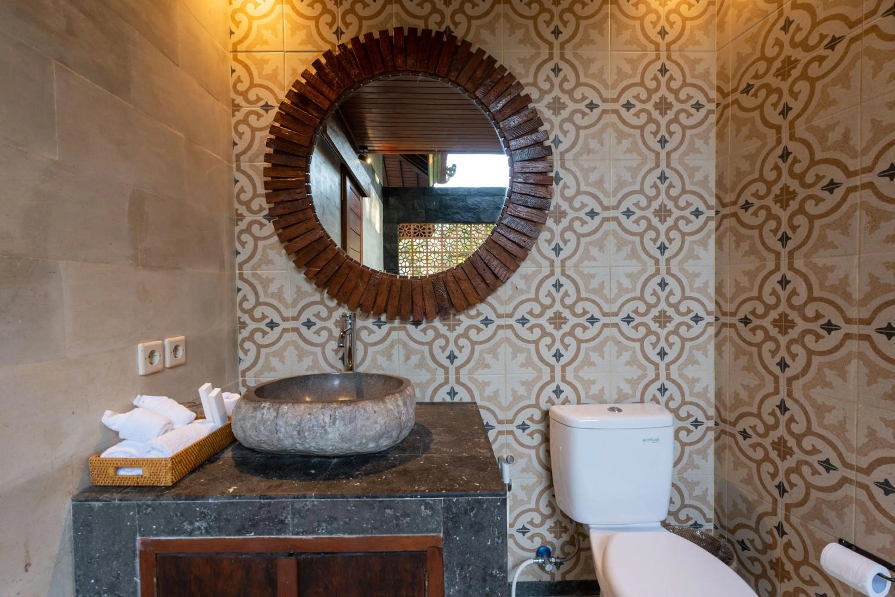 Toilet in Sebatu Tulen Villa