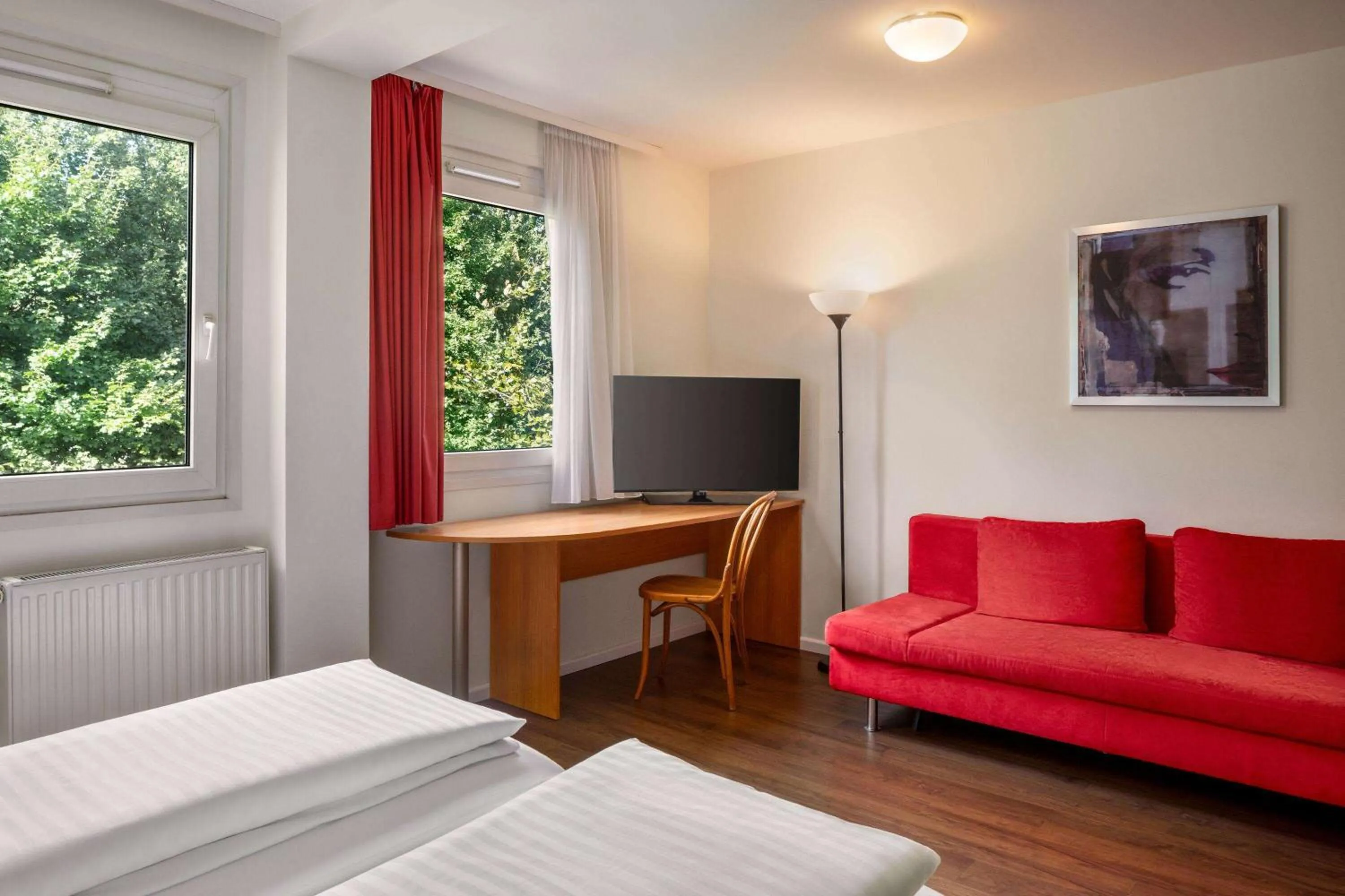 Photo of the whole room, Bed in Amedia Express Sattledt, Trademark Collection by Wyndham