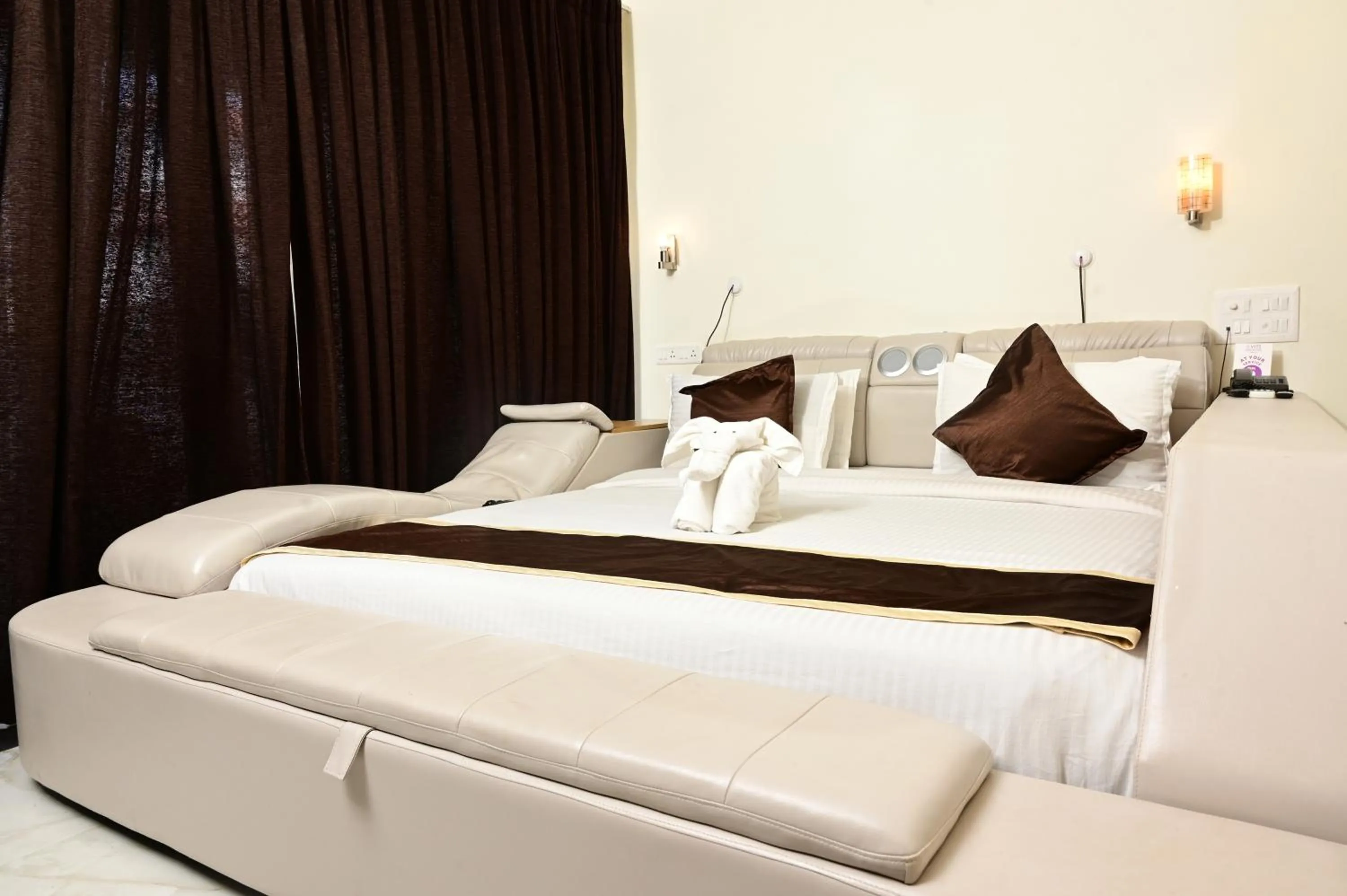 Bed in Shanti Solitaire, Arpora