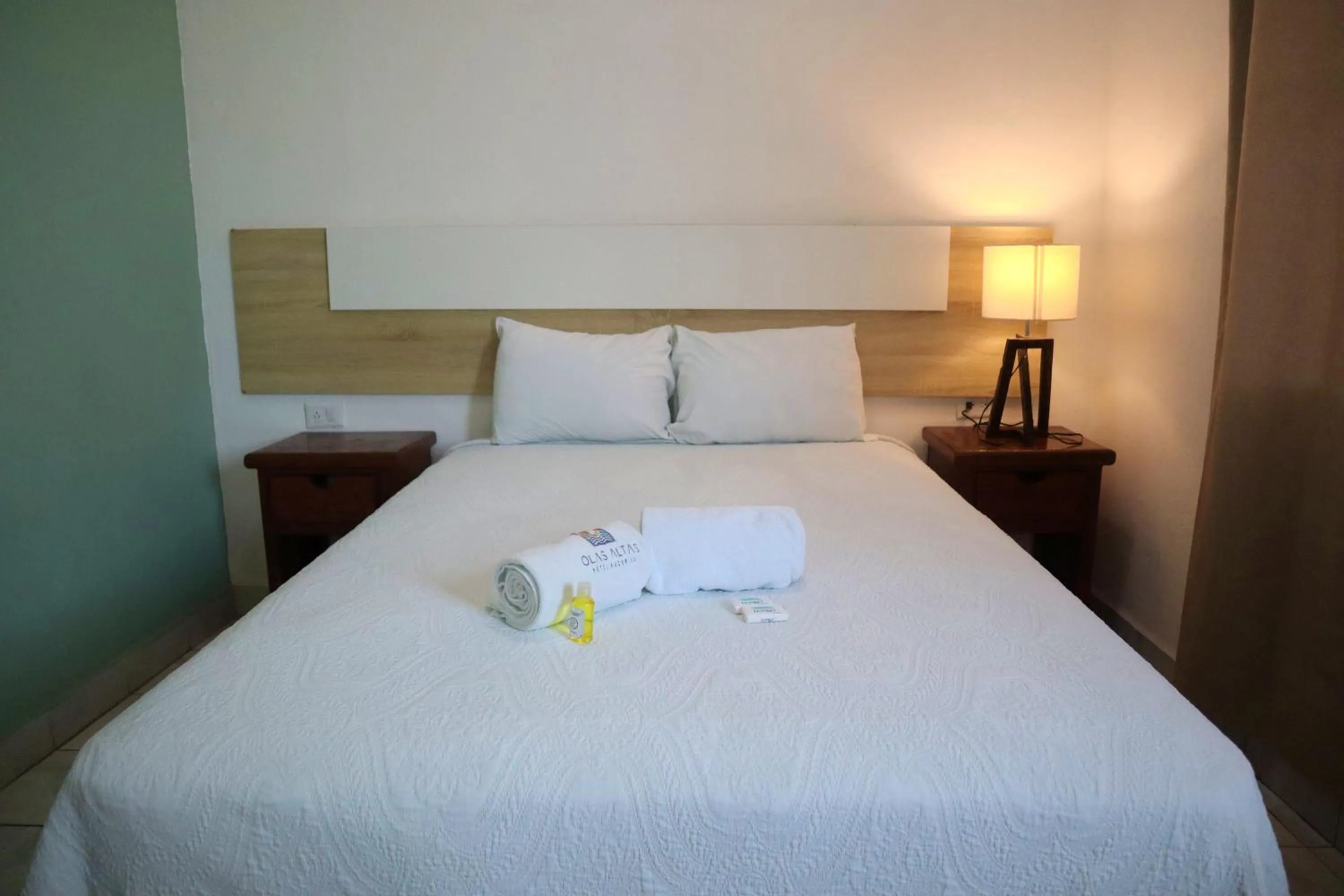 Bedroom, Bed in HOTEL OLAS ALTAS BUCERIAS