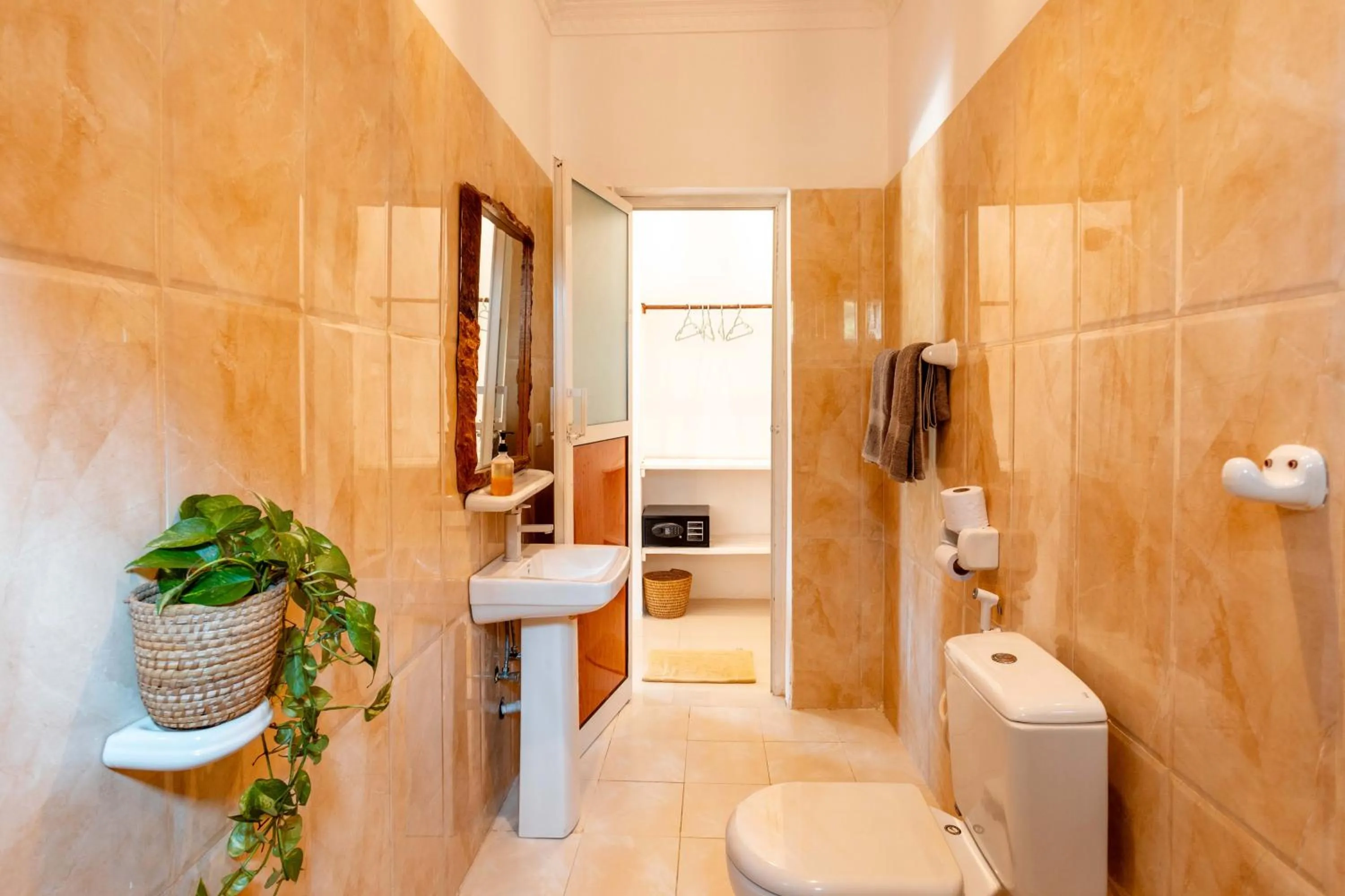 Toilet in Maisha Matamu Boutique