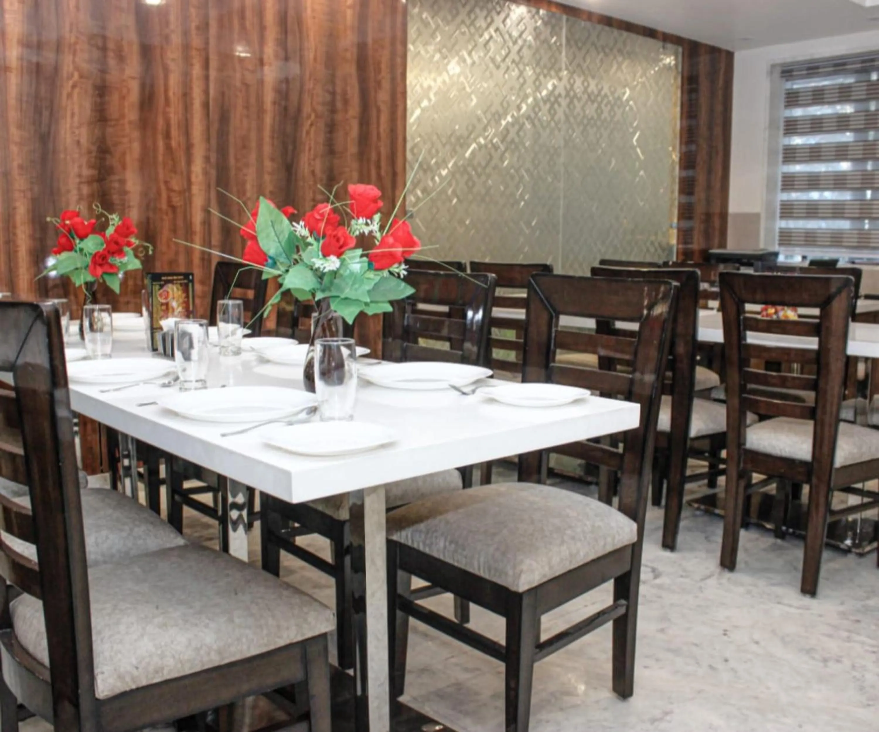 Restaurant/places to eat in Mayda Inn- A Boutique Hotel